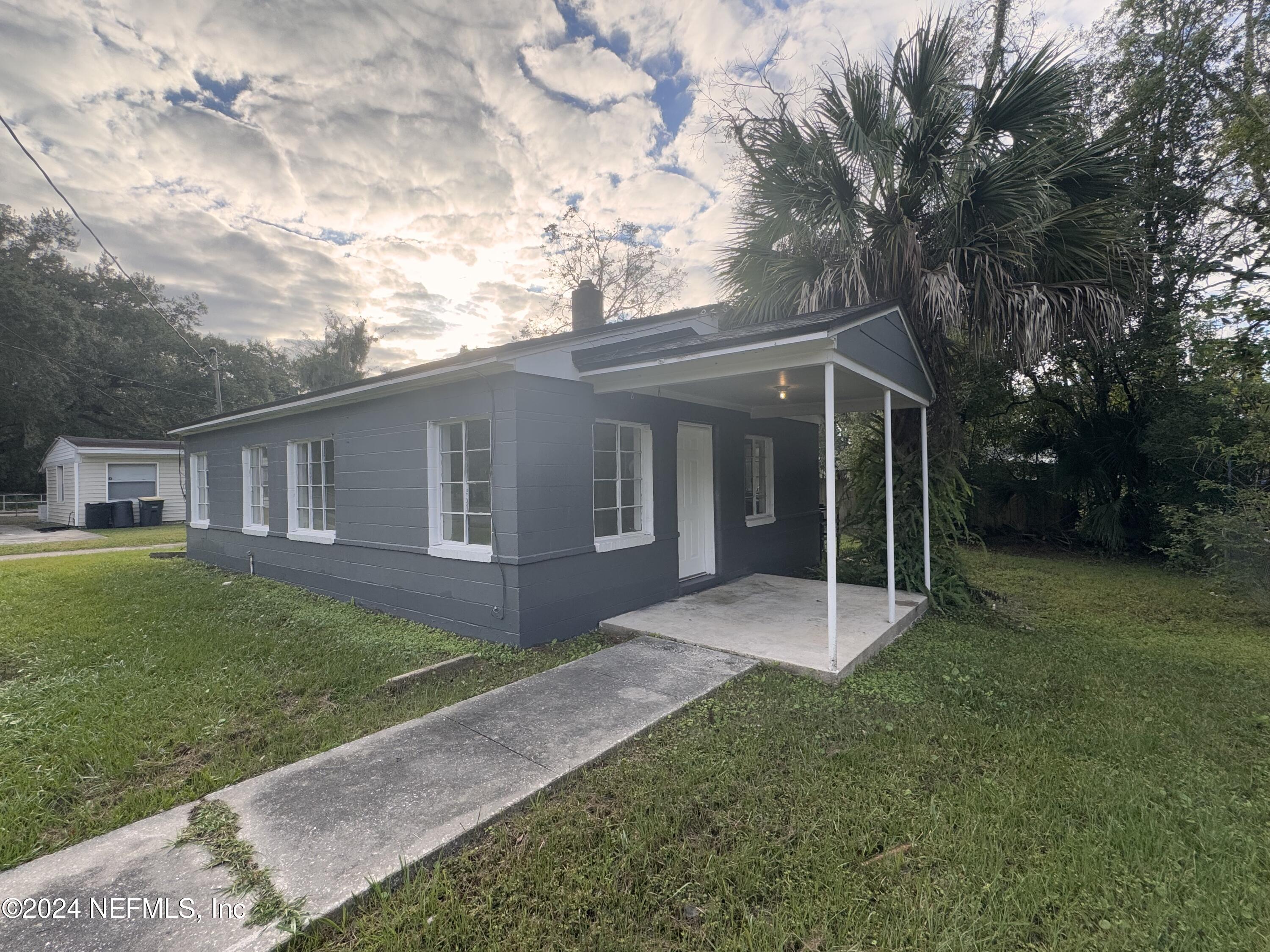 2512 BEAVERBROOK Place