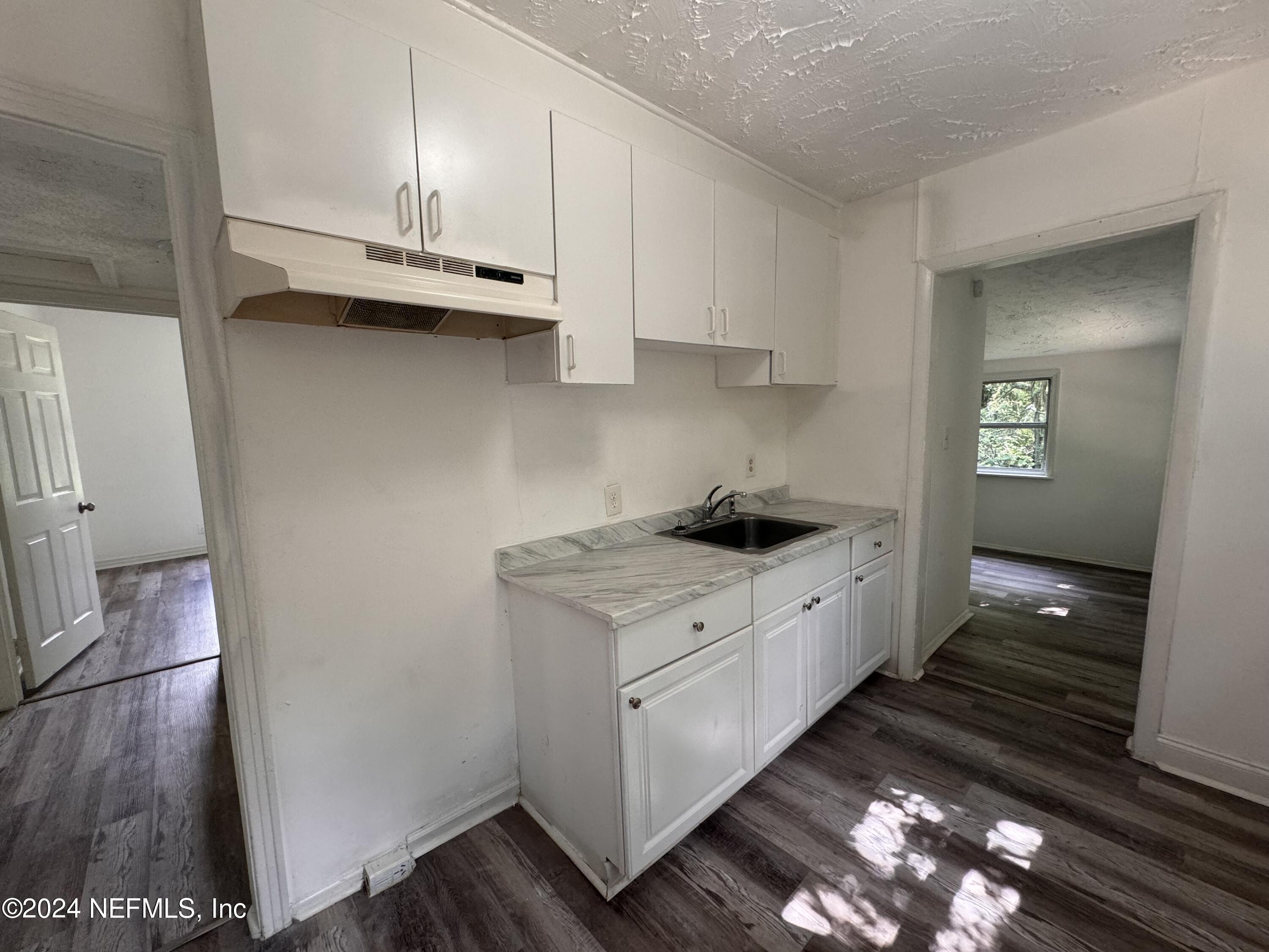 3126 COLUMBUS Avenue