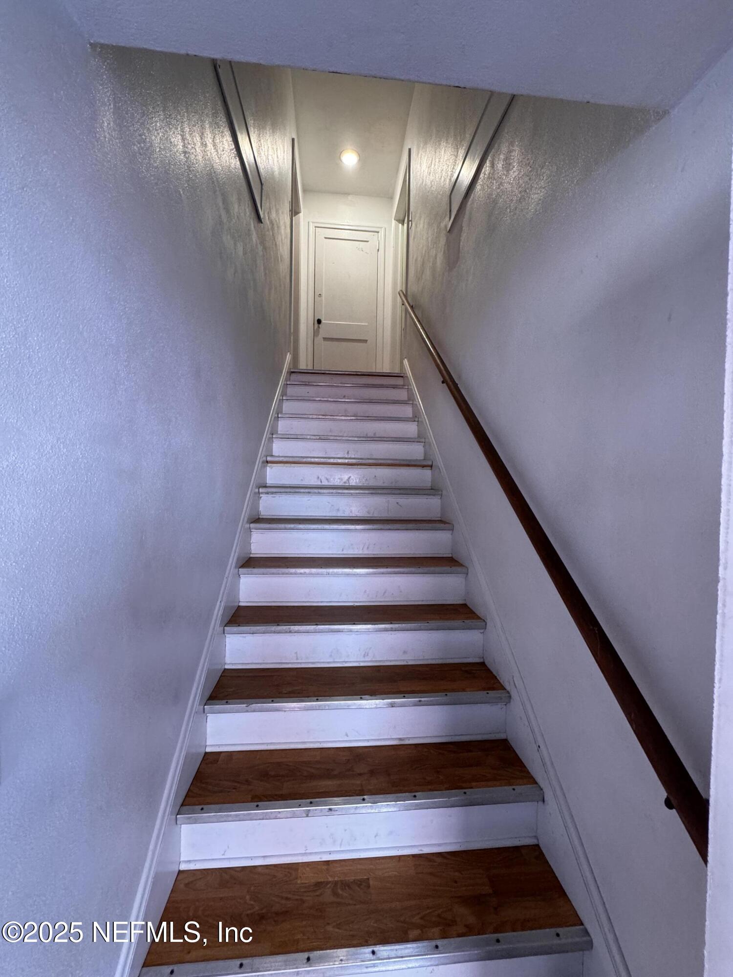 1843 HUBBARD Street