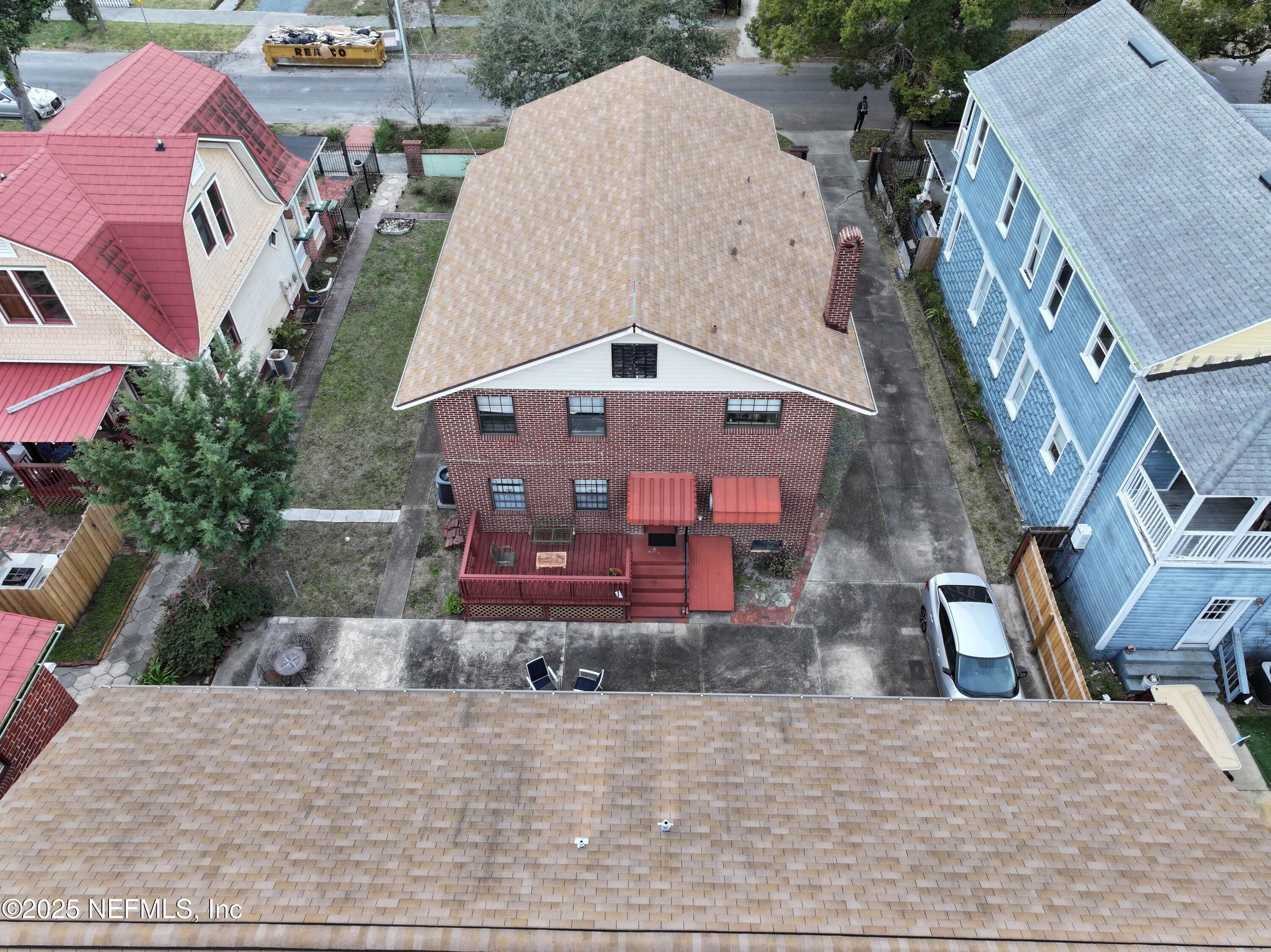 1843 HUBBARD Street
