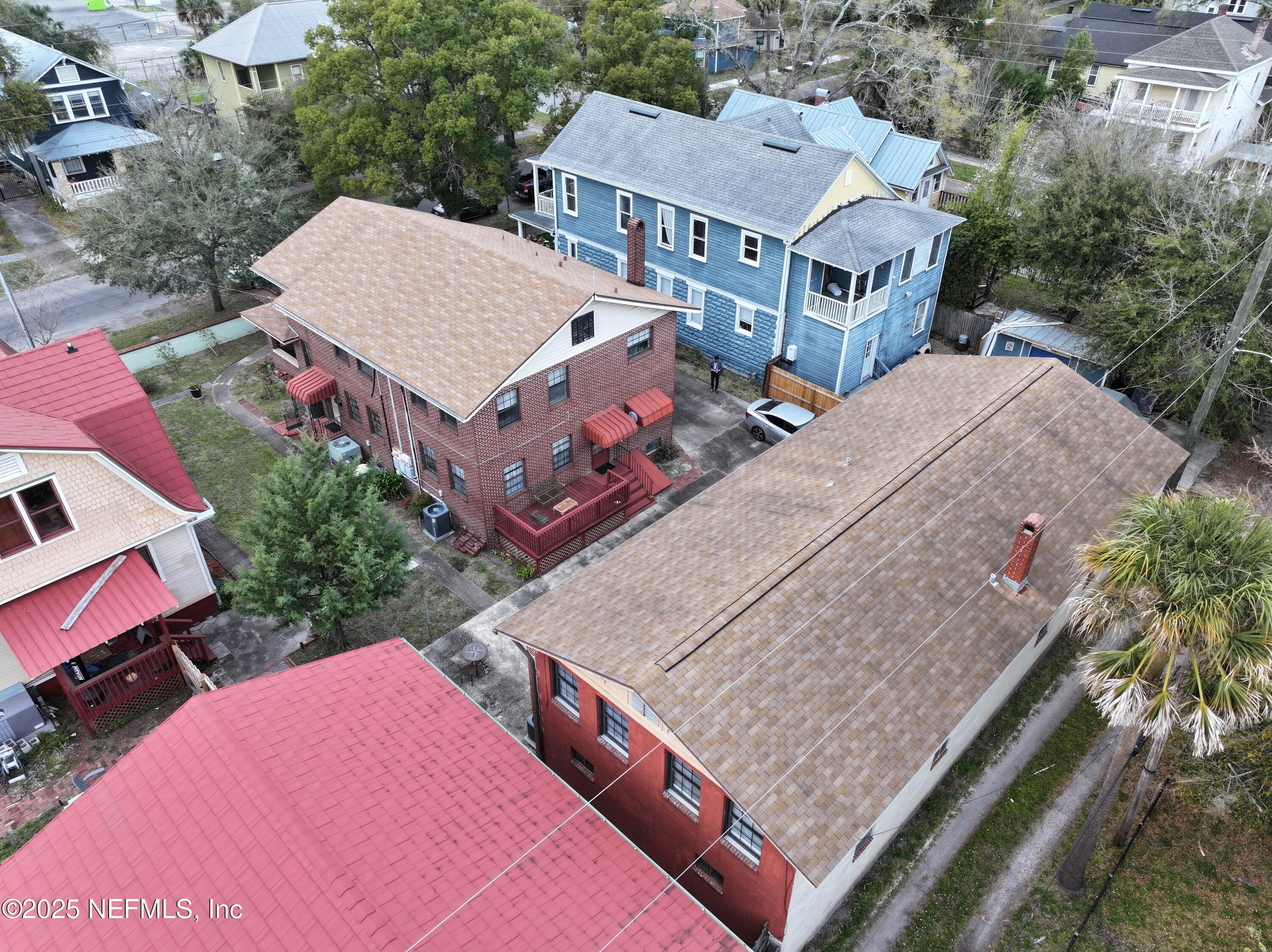 1843 HUBBARD Street