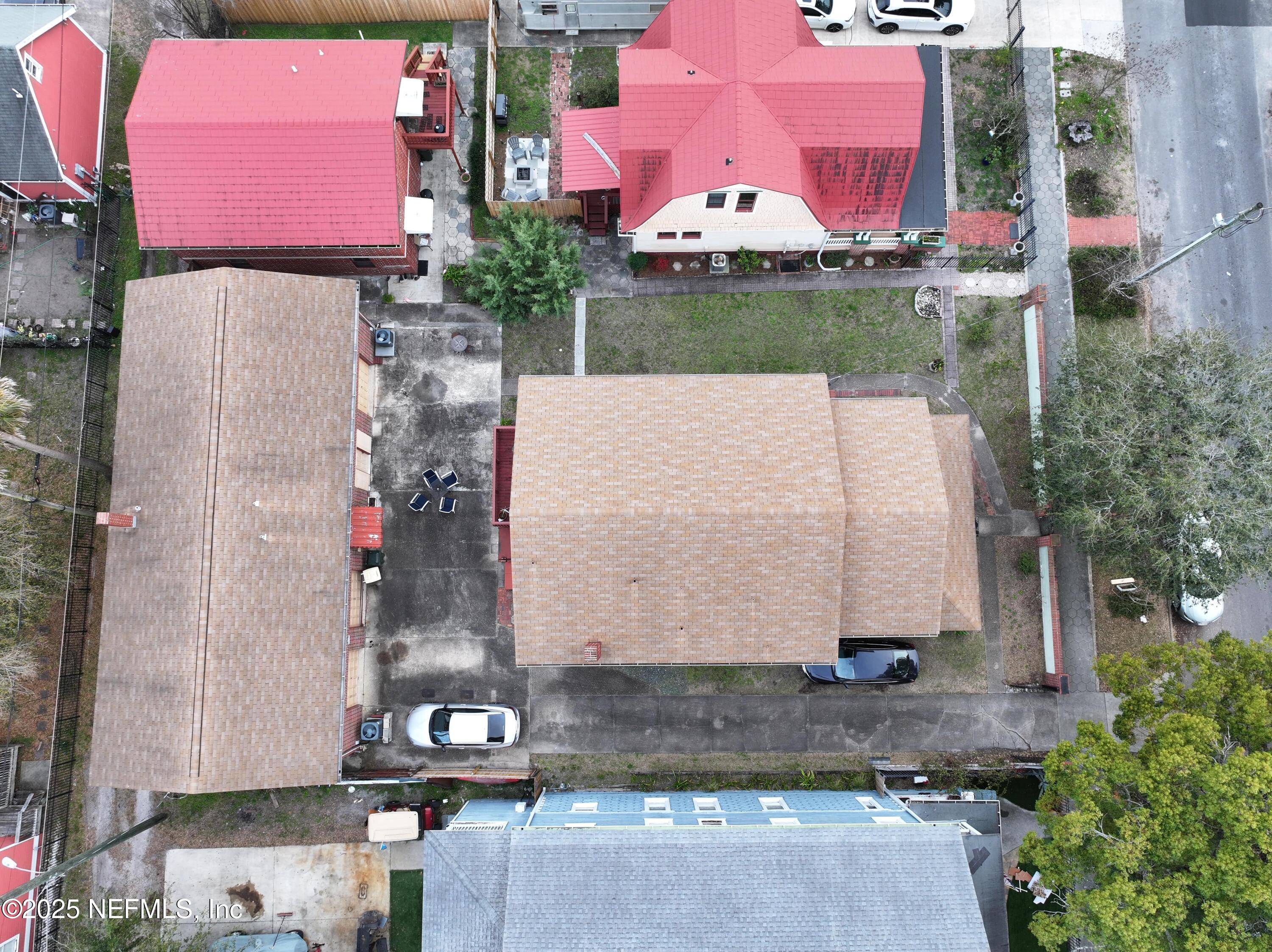1843 HUBBARD Street