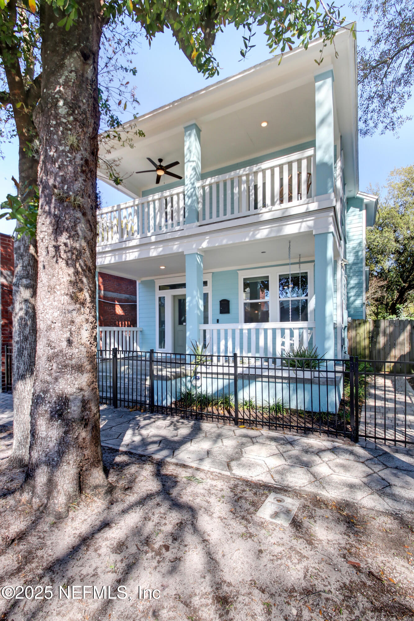 1245 WALNUT Street