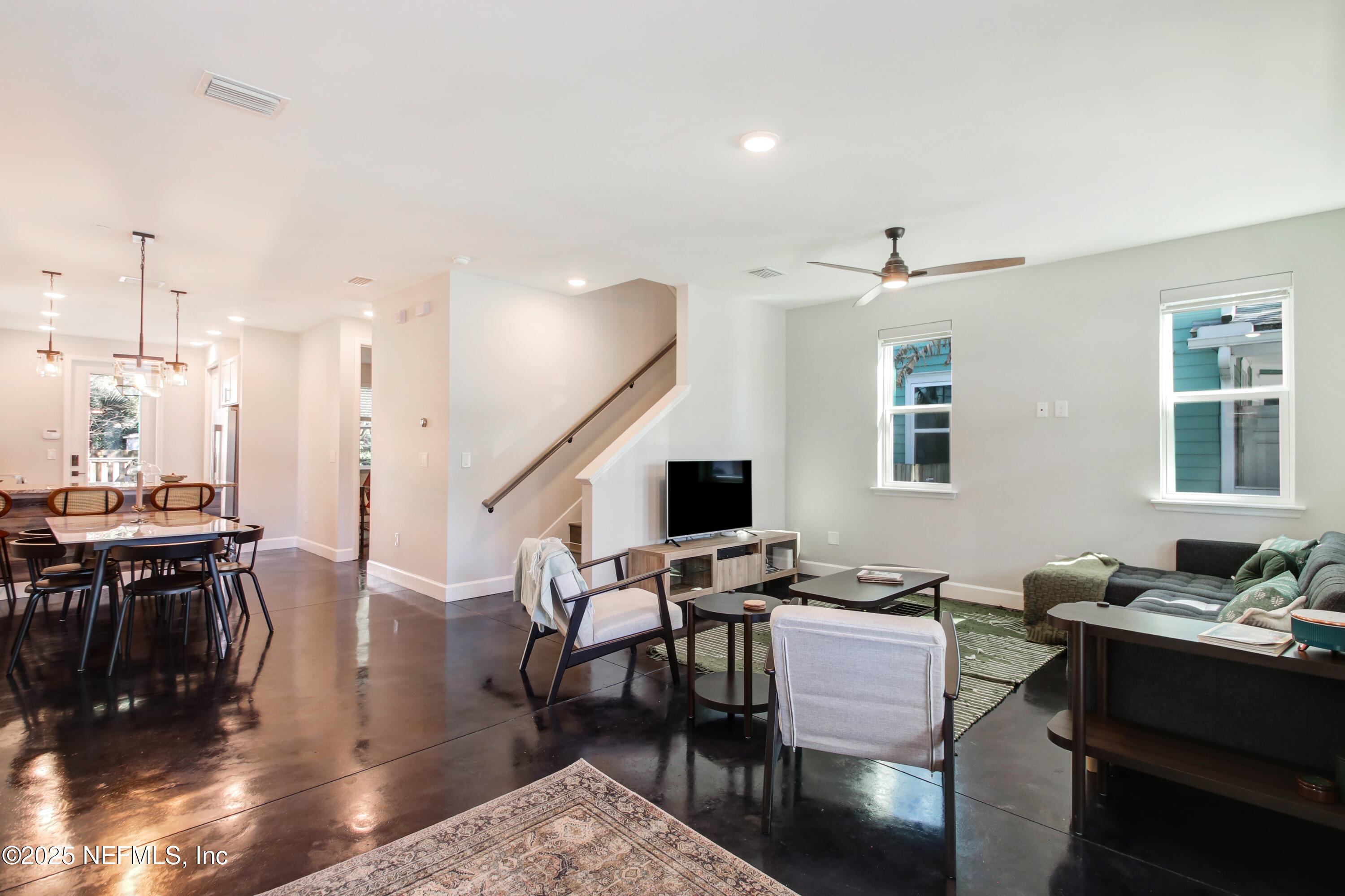 1245 WALNUT Street