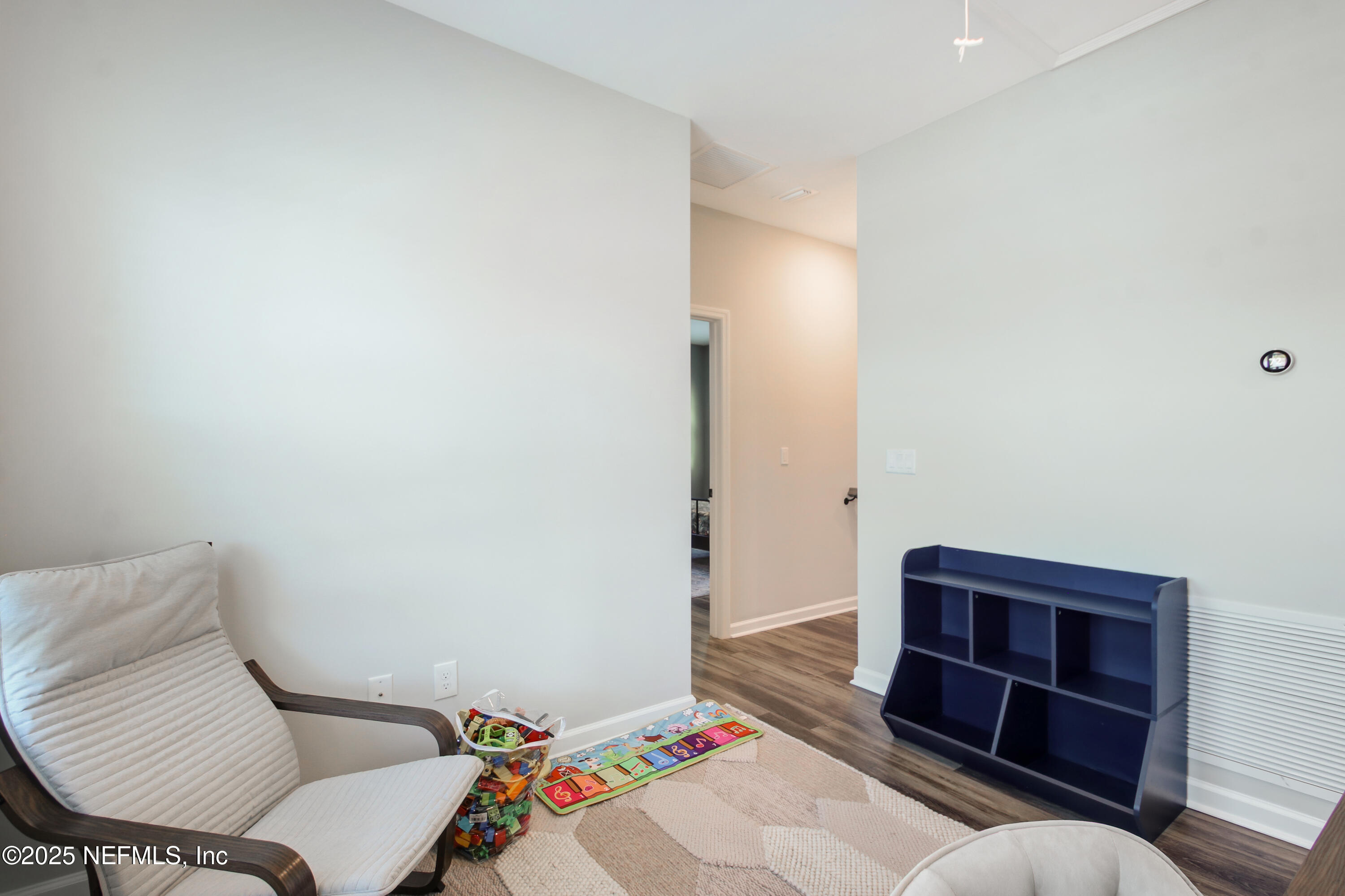 1245 WALNUT Street