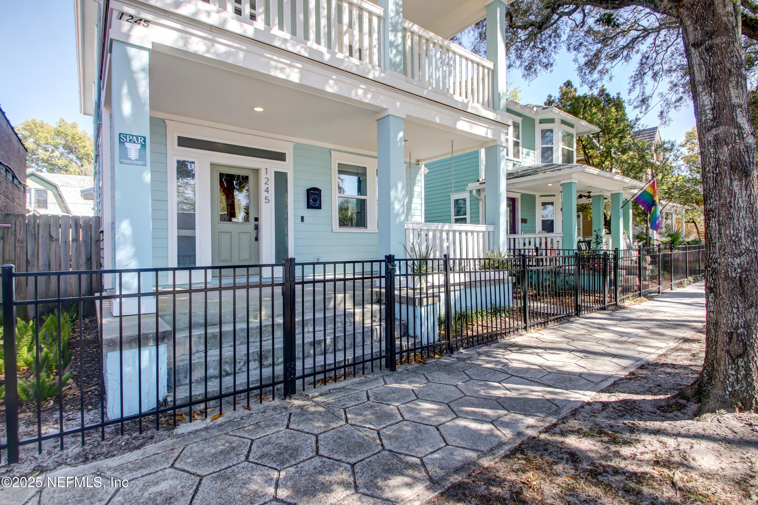 1245 WALNUT Street