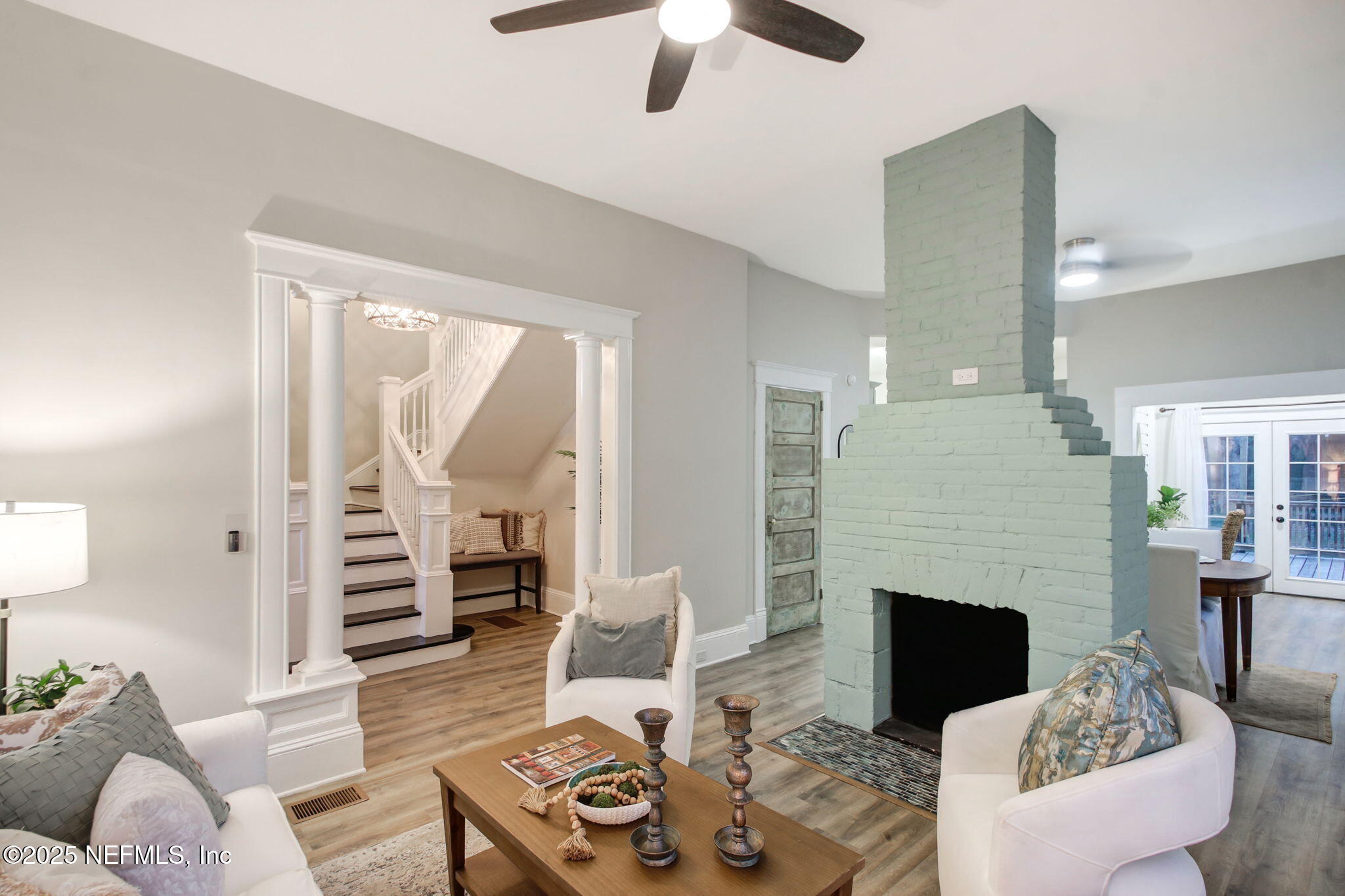 422 E 3RD Street