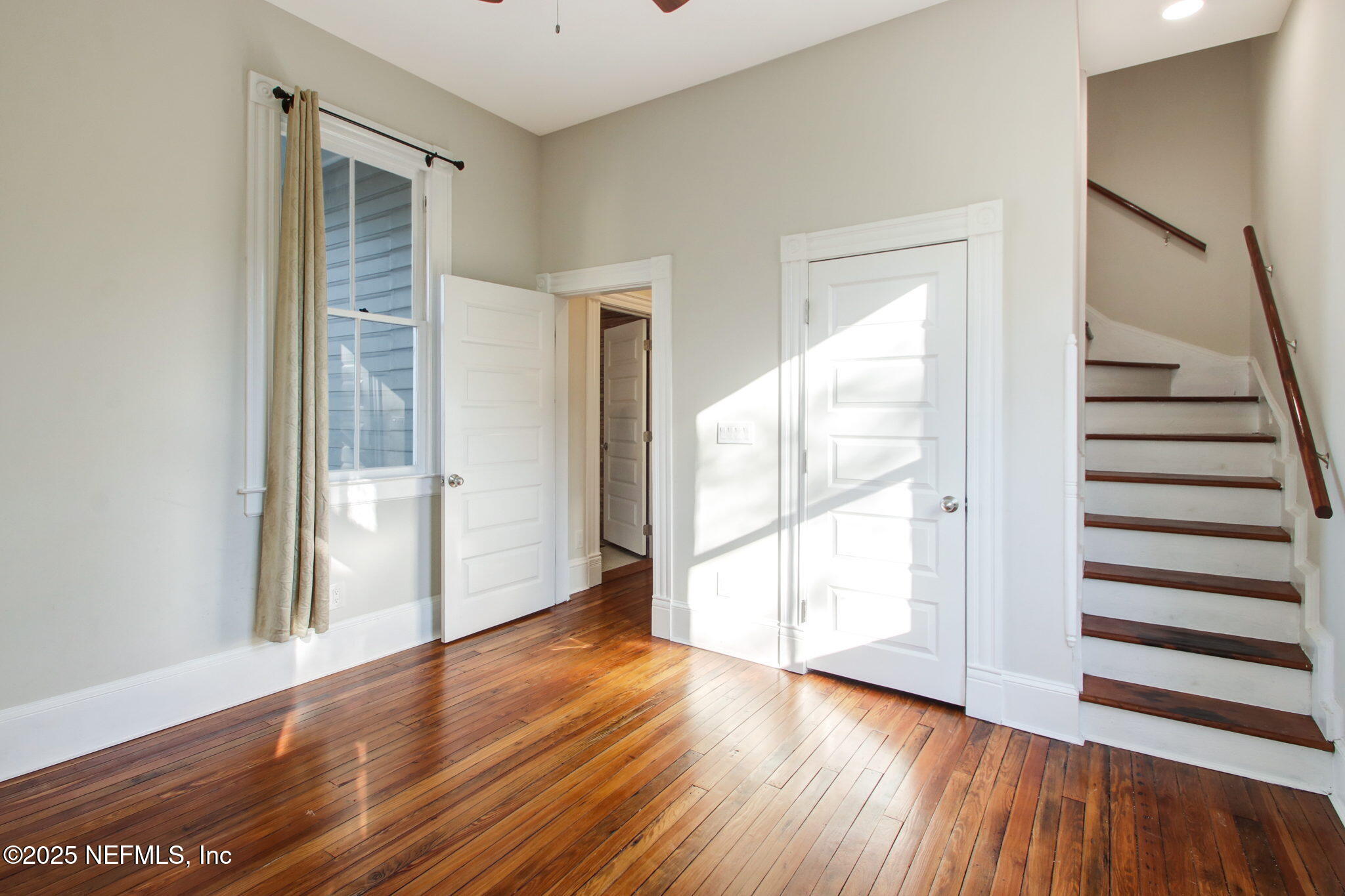26 E 2ND Street
