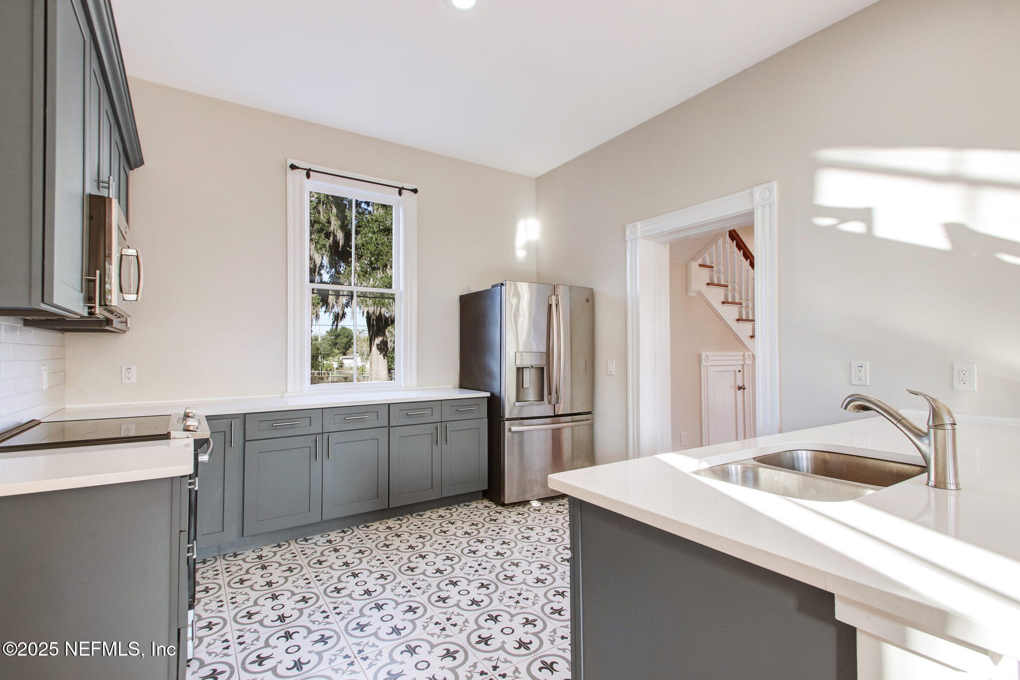 26 E 2ND Street