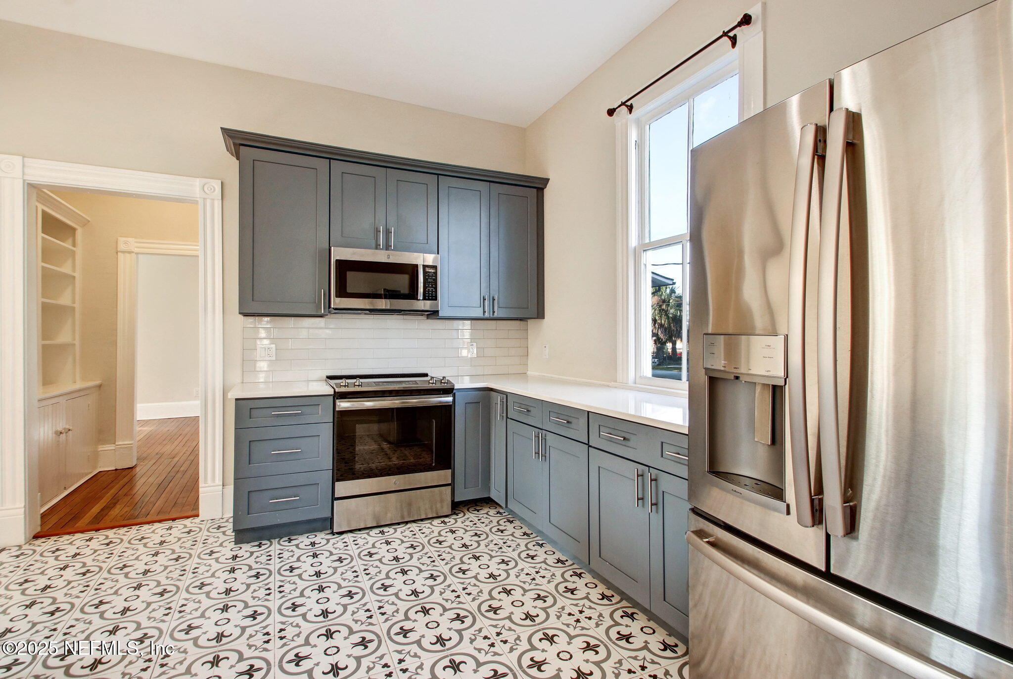 26 E 2ND Street