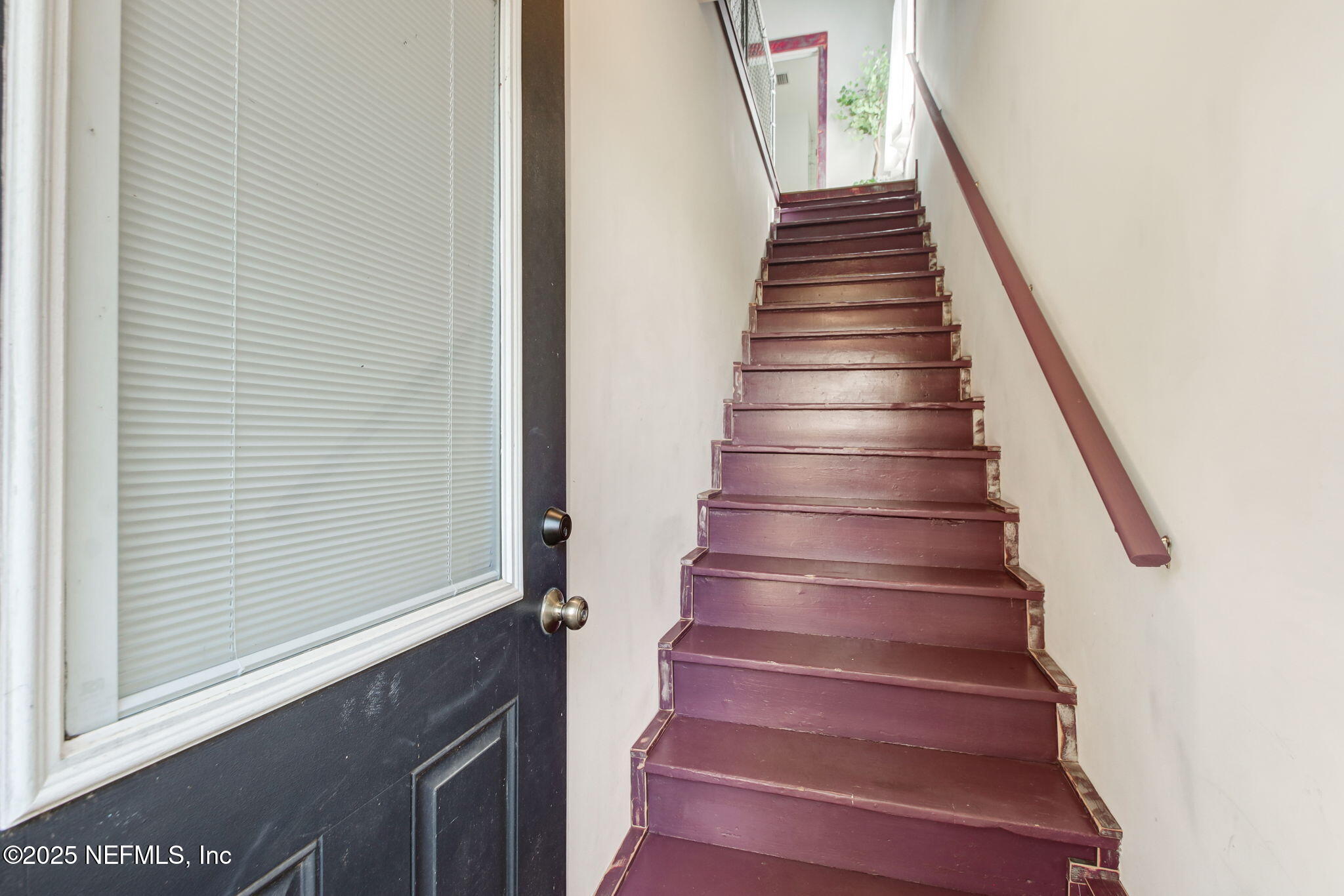 26 E 2ND Street