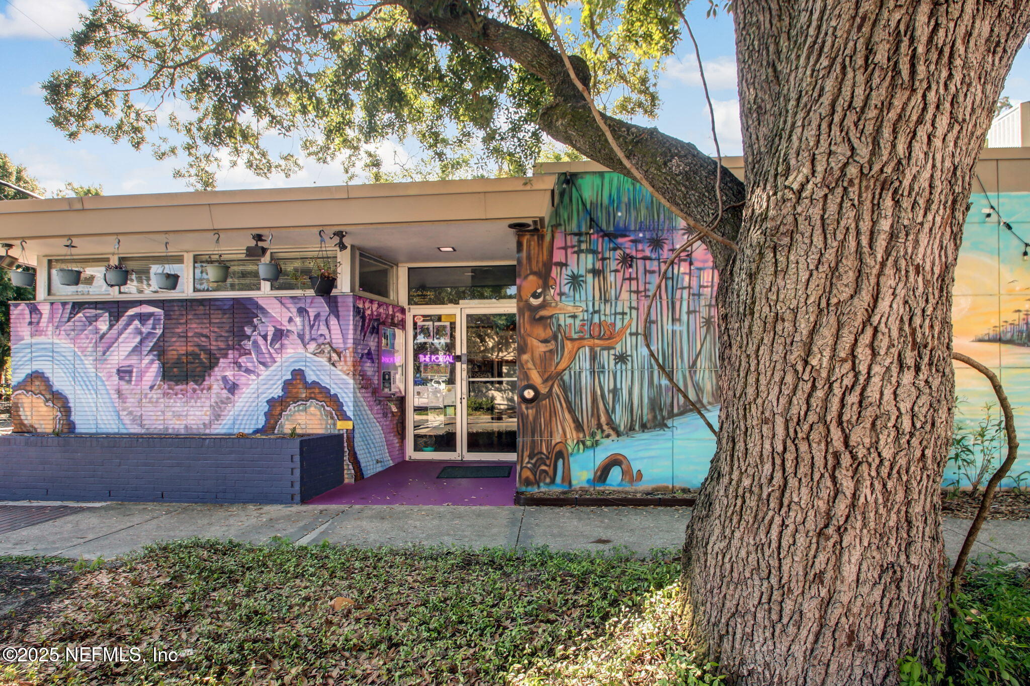 1503 OAK Street