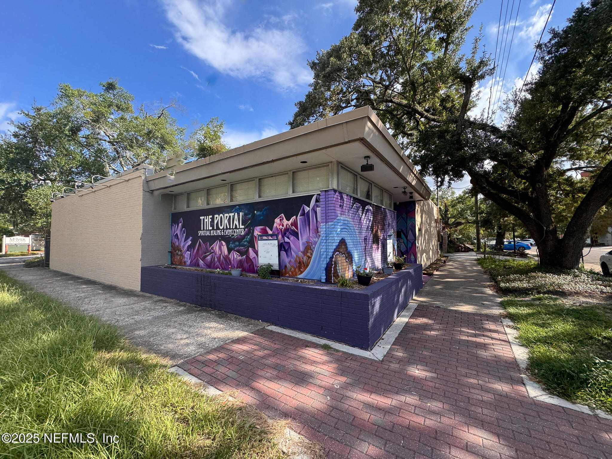 1503 OAK Street
