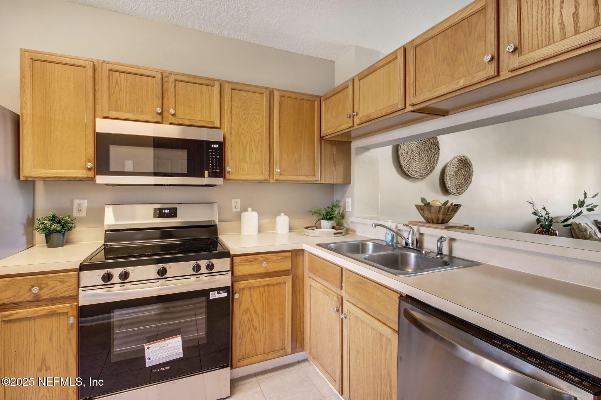 12311 KENSINGTON LAKES Drive, 2901