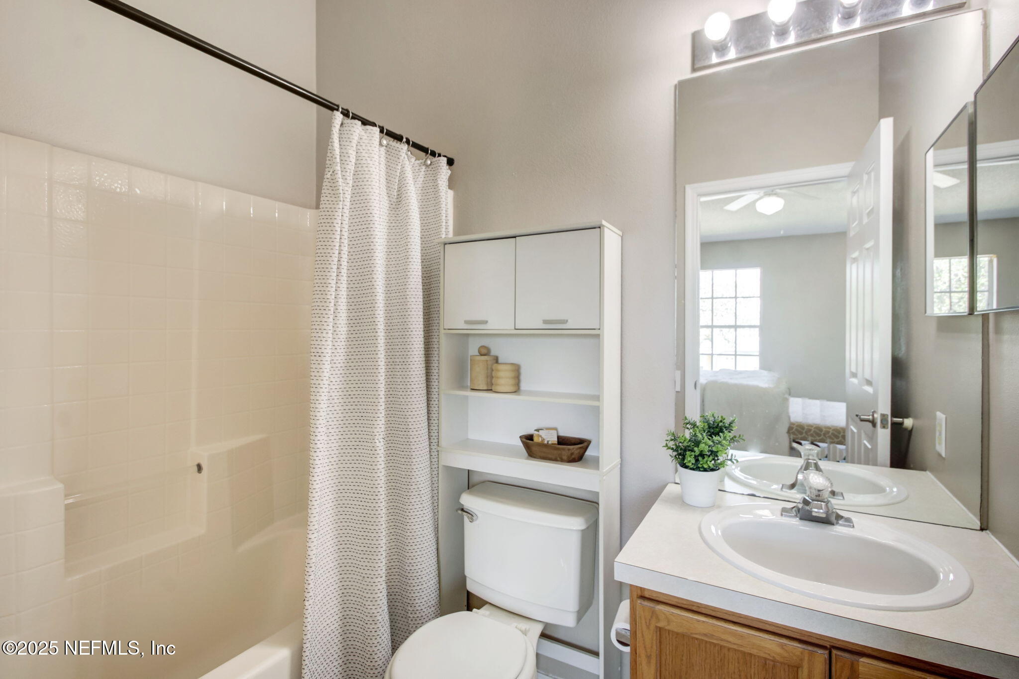 12311 KENSINGTON LAKES Drive, 2901