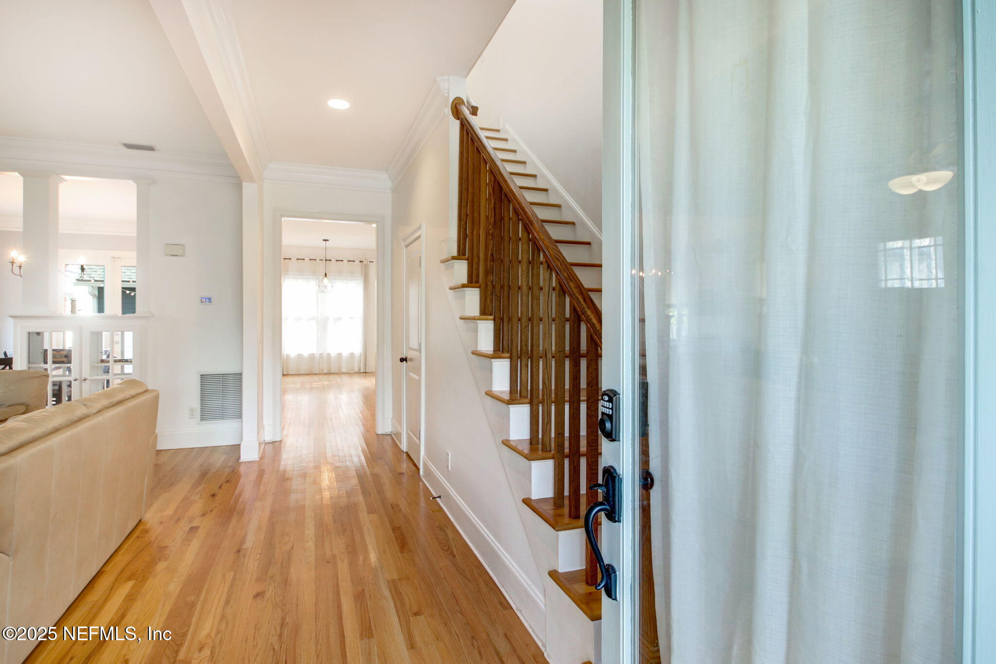 145 W 3RD Street