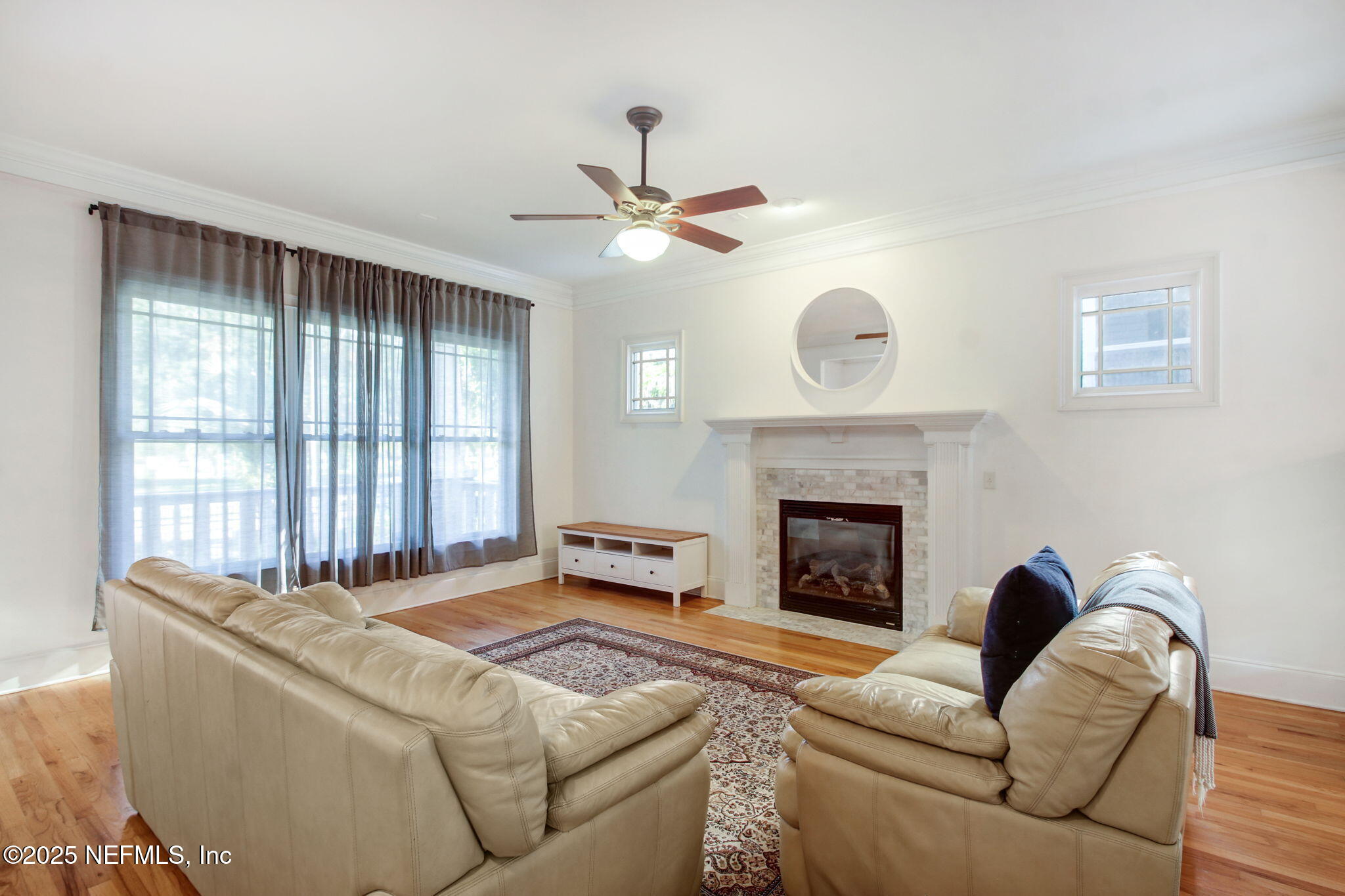 145 W 3RD Street