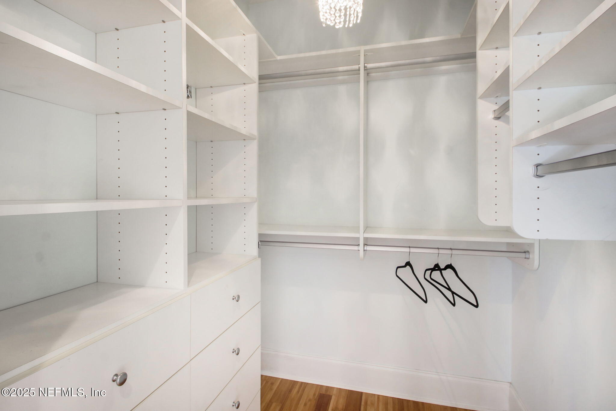 145 W 3RD Street