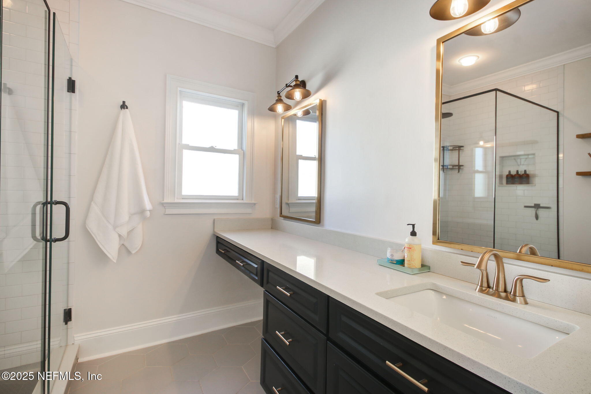 145 W 3RD Street