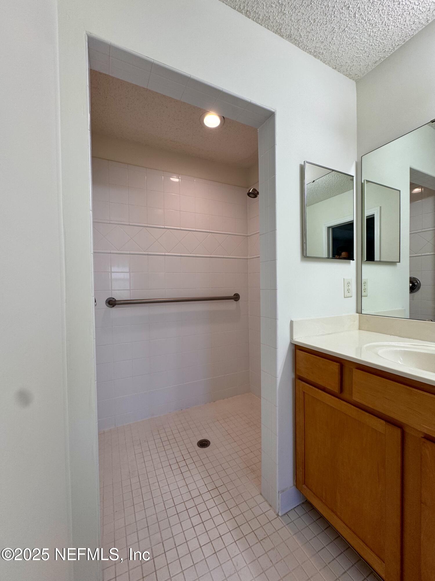 3610 BRIDGEWOOD Drive