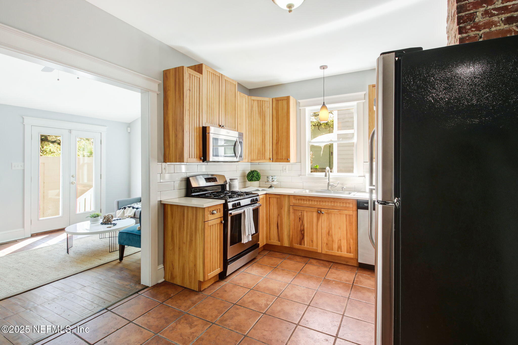 1721 N LIBERTY Street