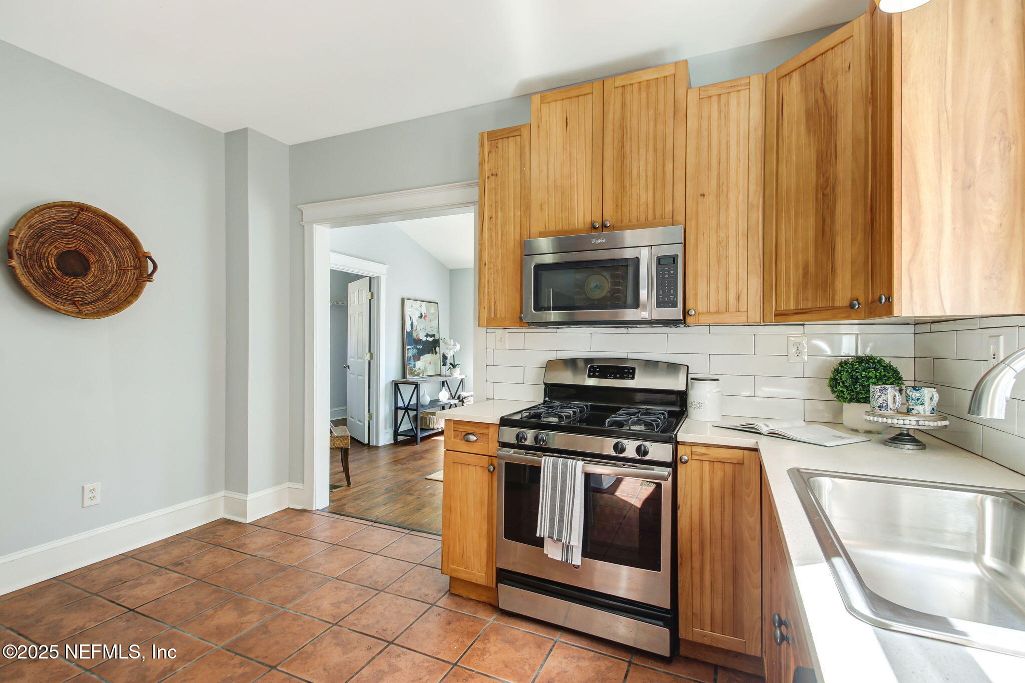 1721 N LIBERTY Street