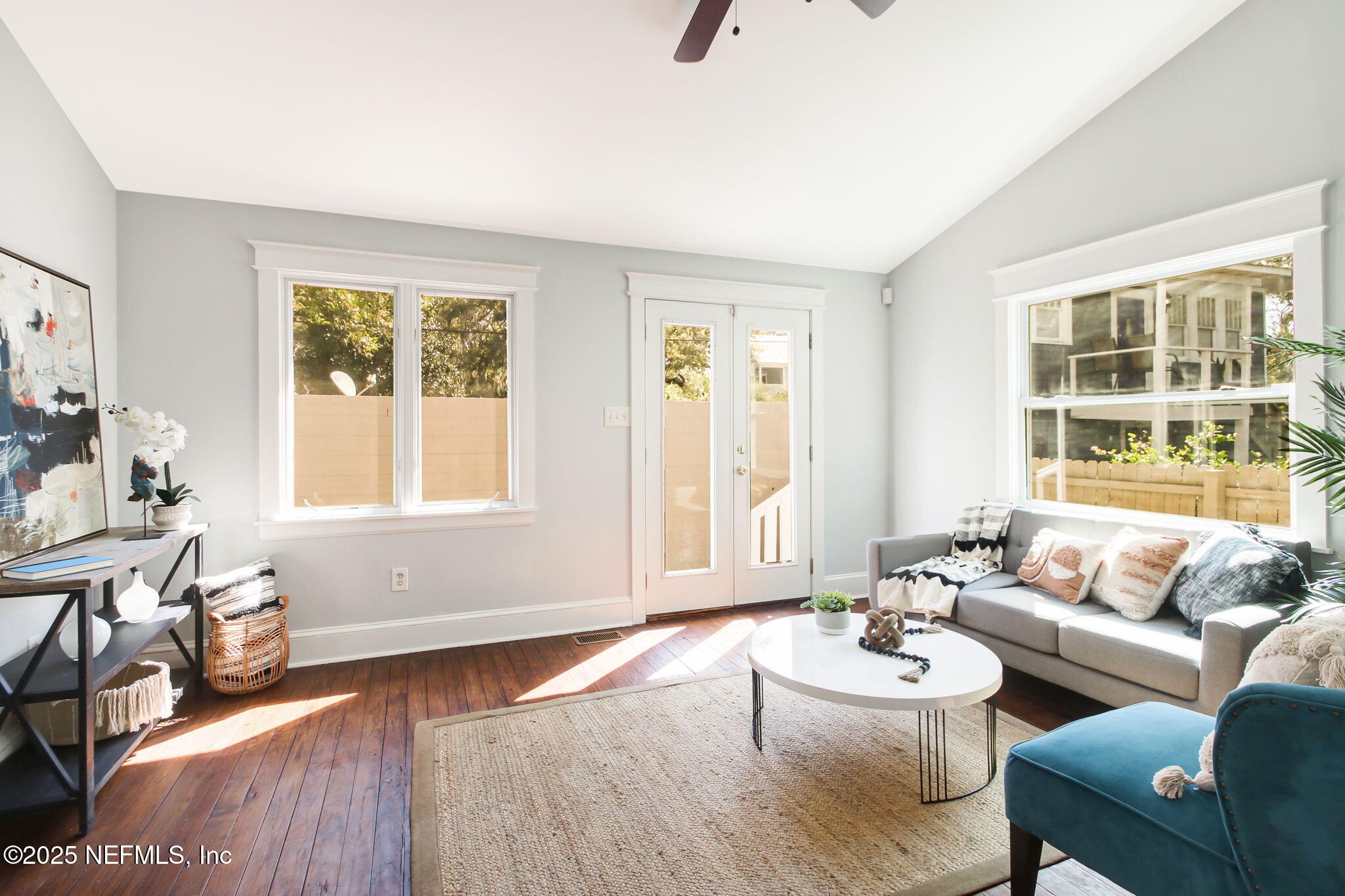 1721 N LIBERTY Street