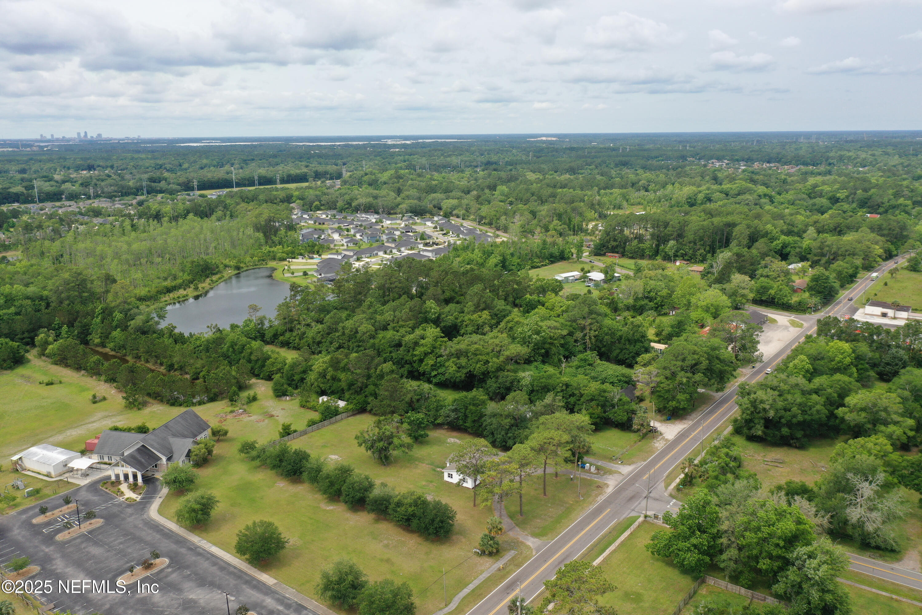 2604 NEW BERLIN Road