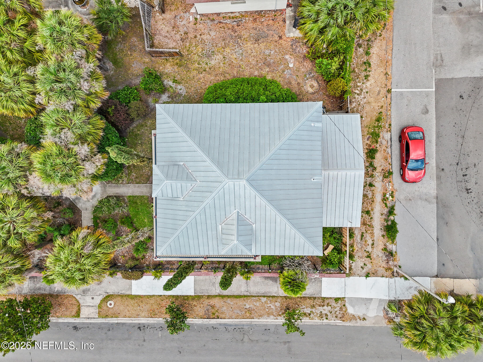 9 W 5TH Street