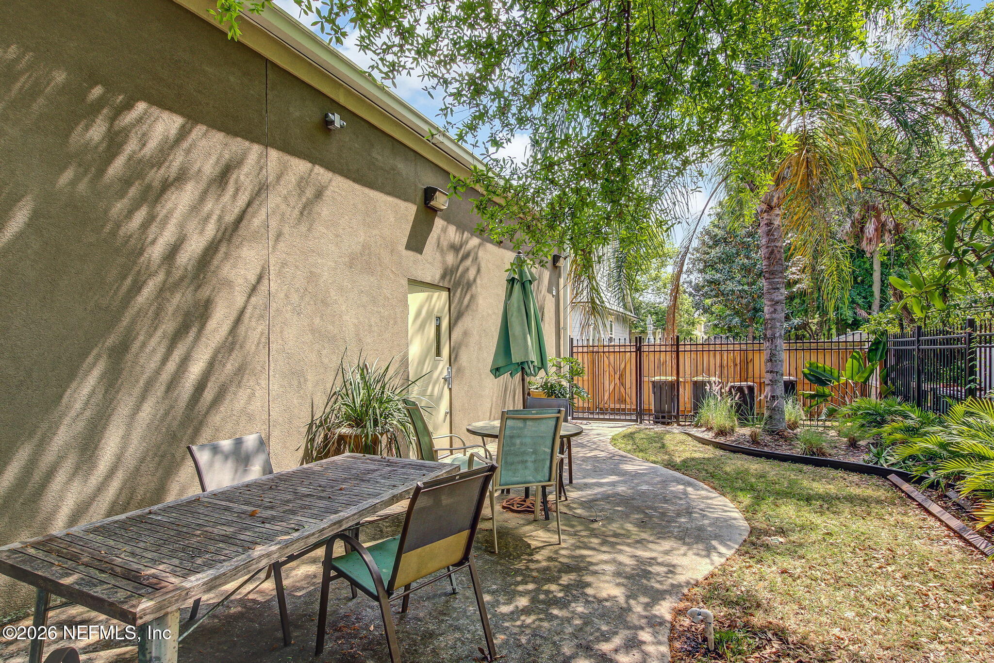 1334 WALNUT Street