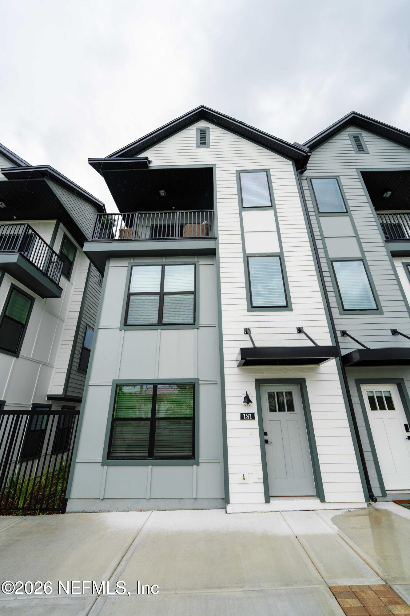 181 BARSTOW Place