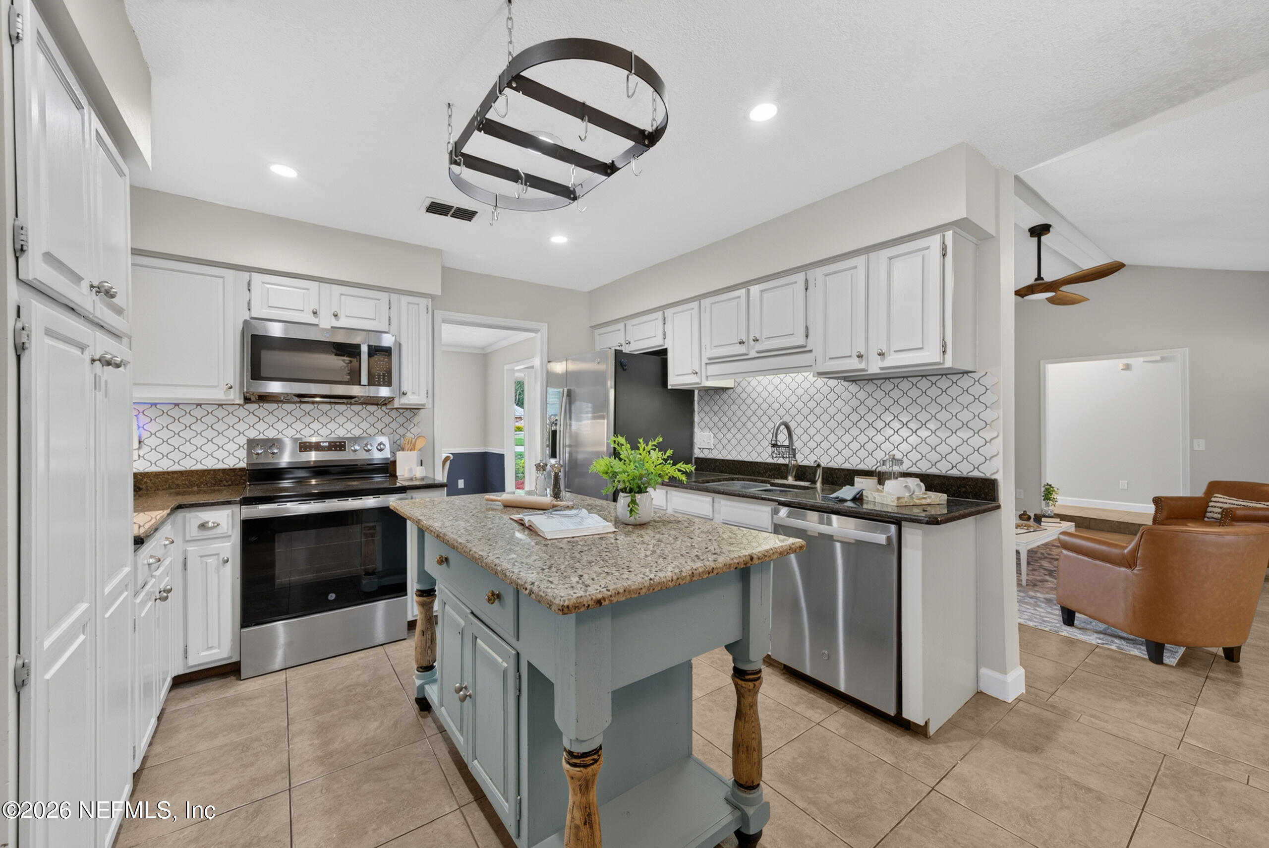 3735 HELICON Drive