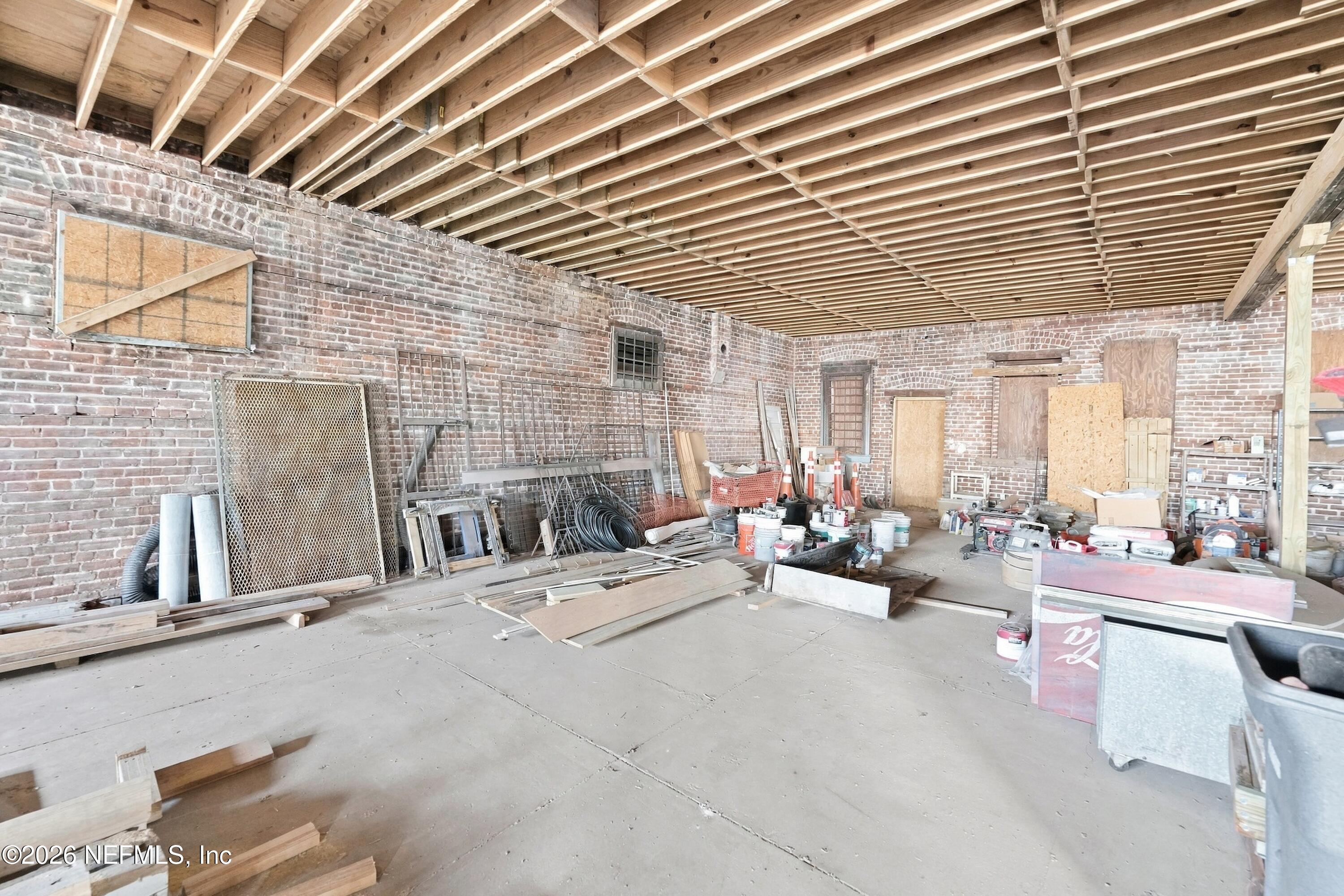 1637 N MAIN Street