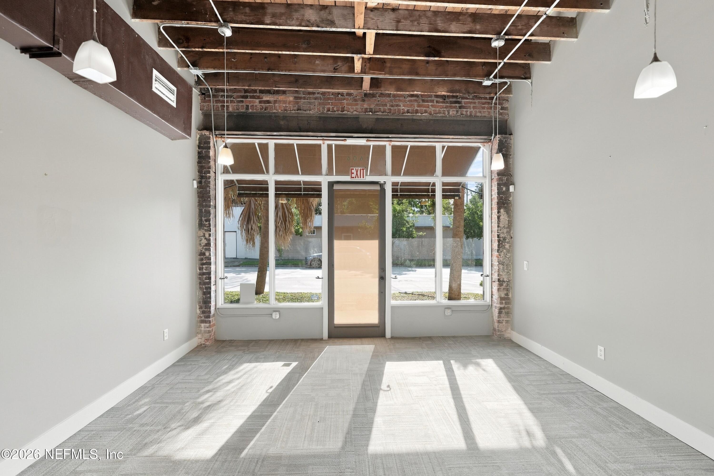 1602 WALNUT Street