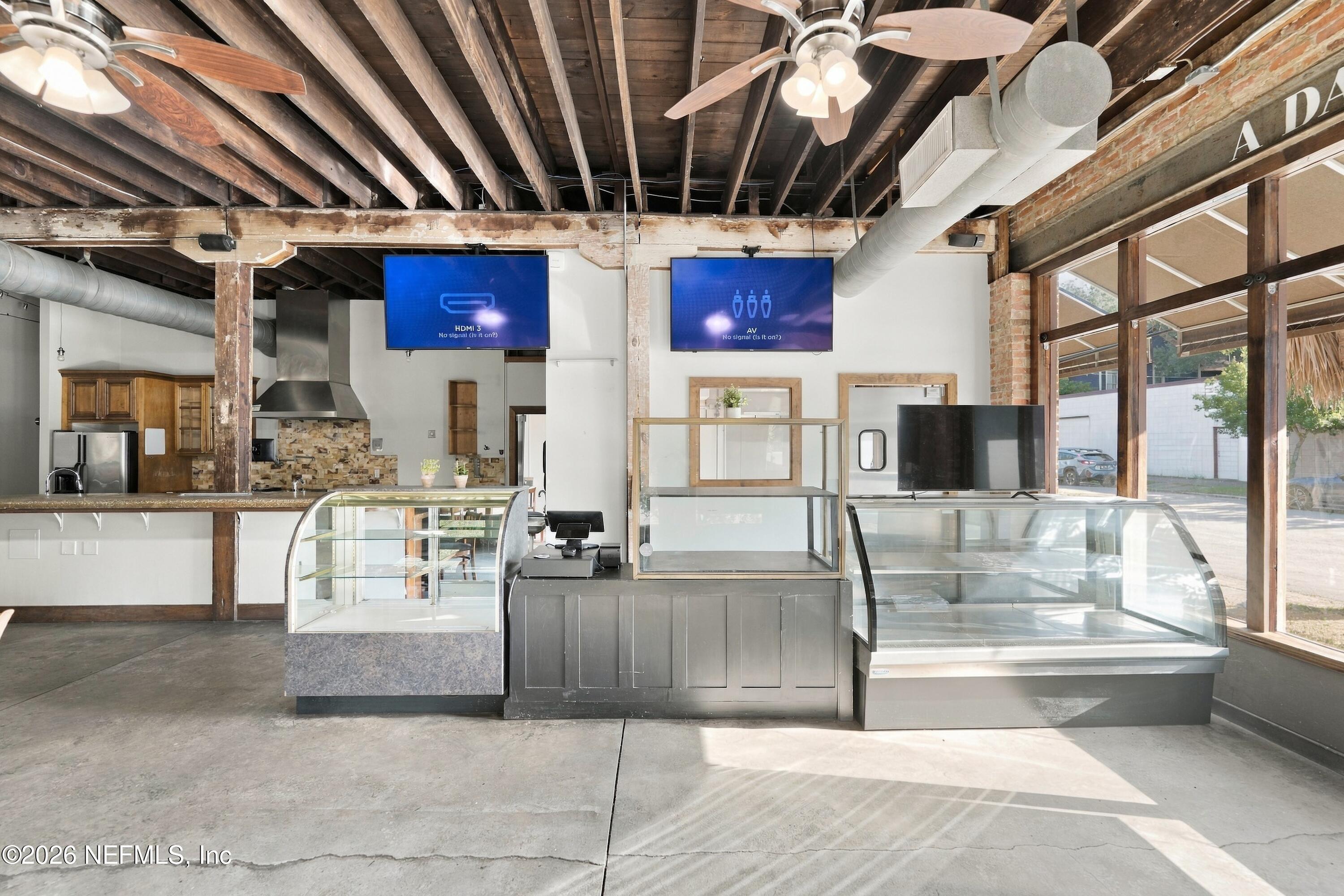 1602 WALNUT Street
