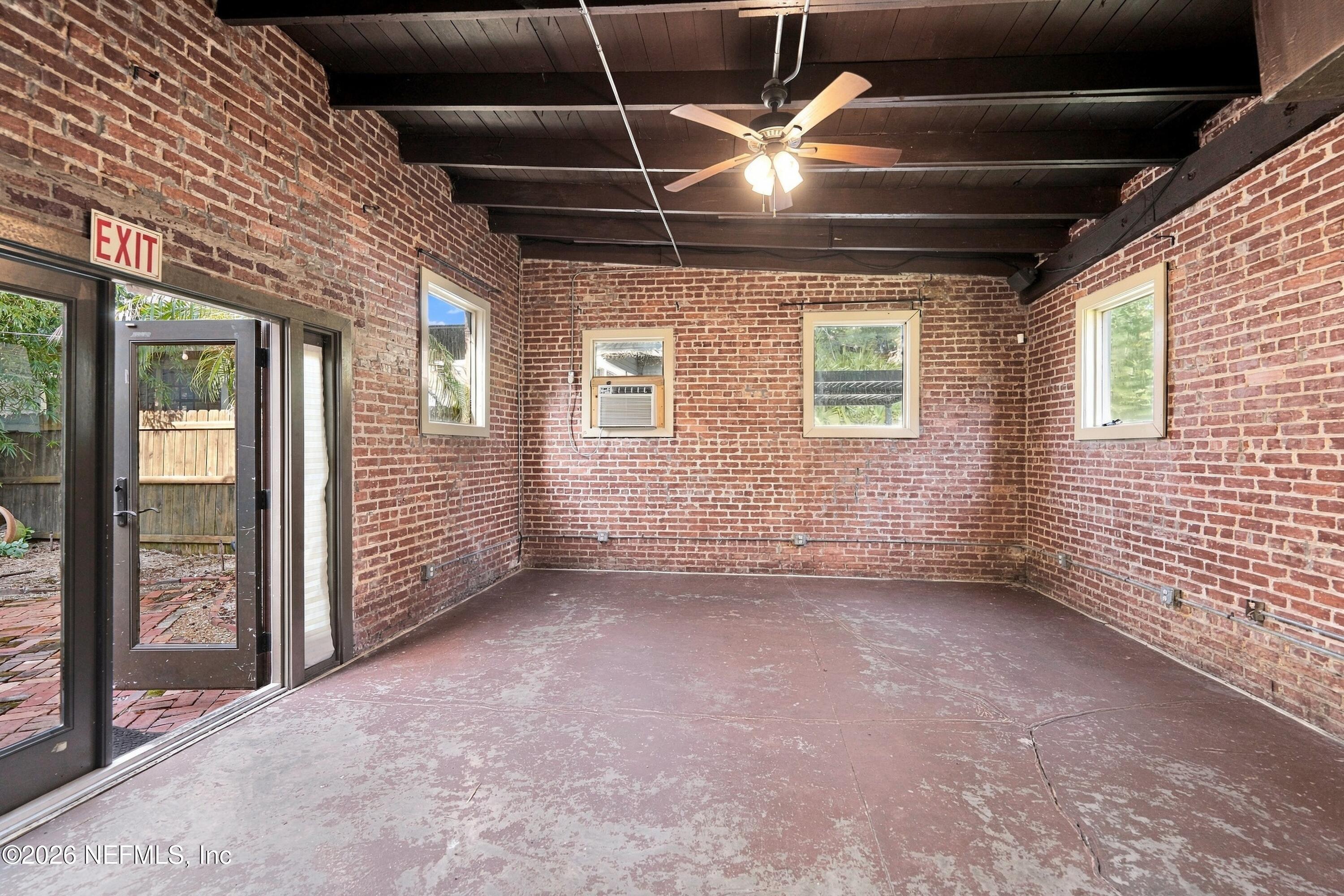 1602 WALNUT Street