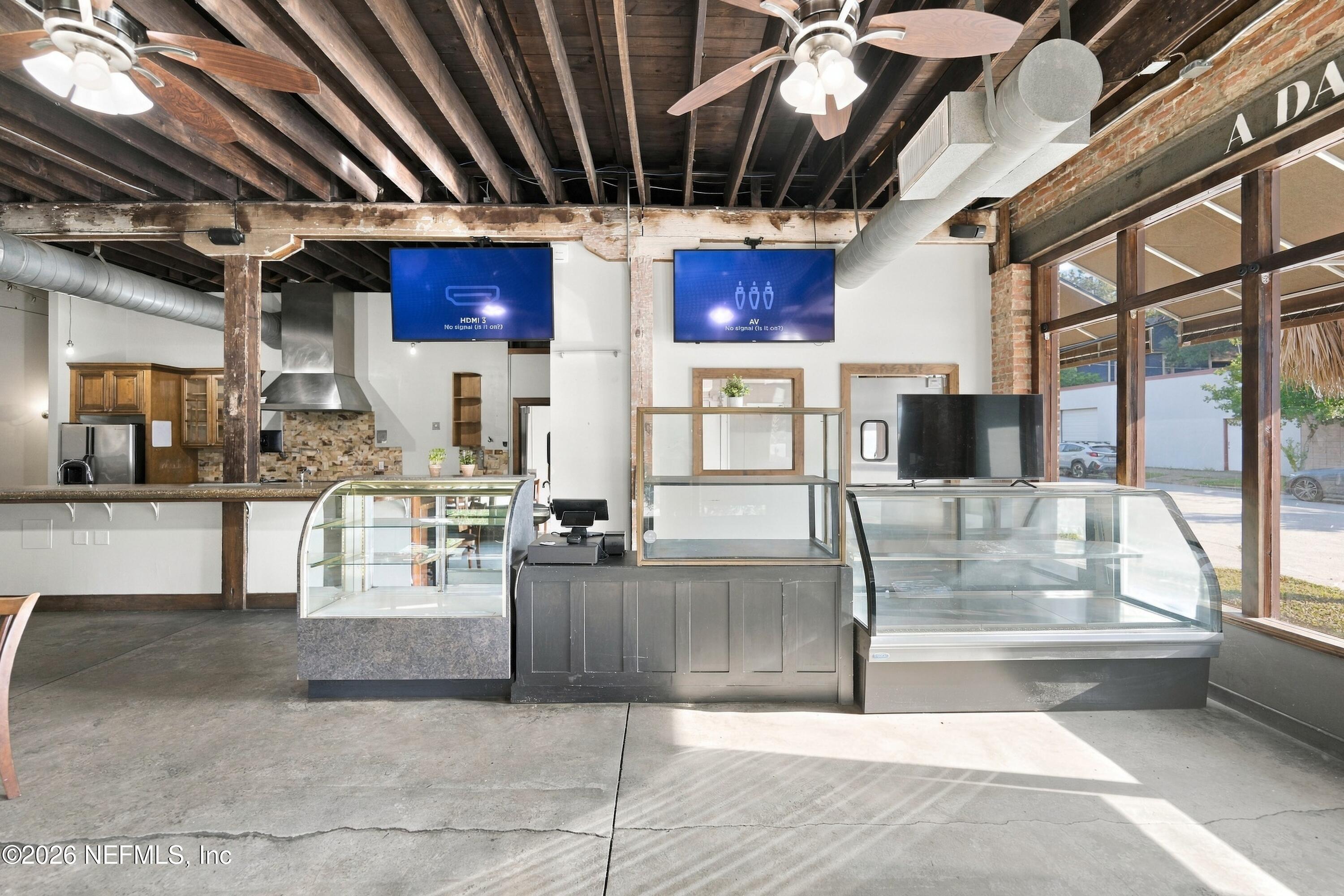 1602 WALNUT Street