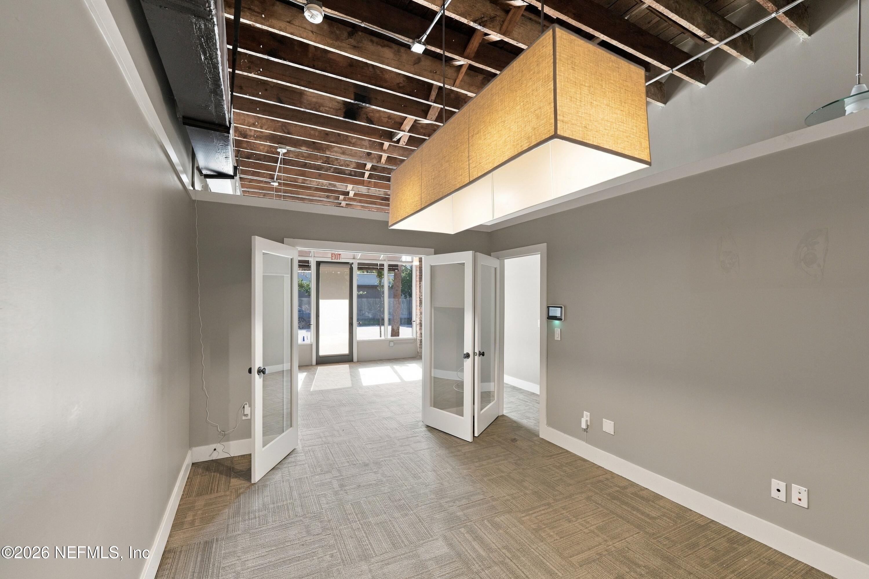 1602 WALNUT Street