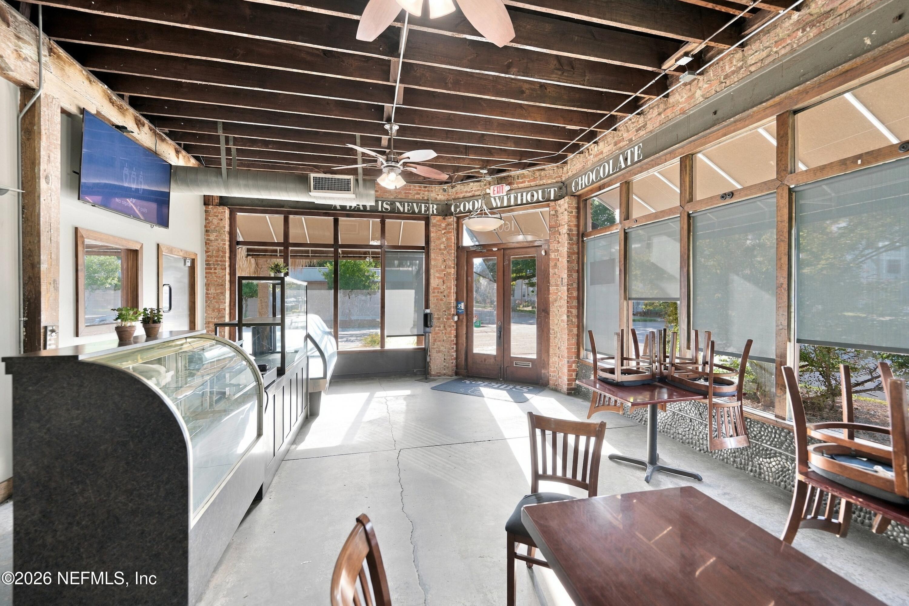 1602 WALNUT Street