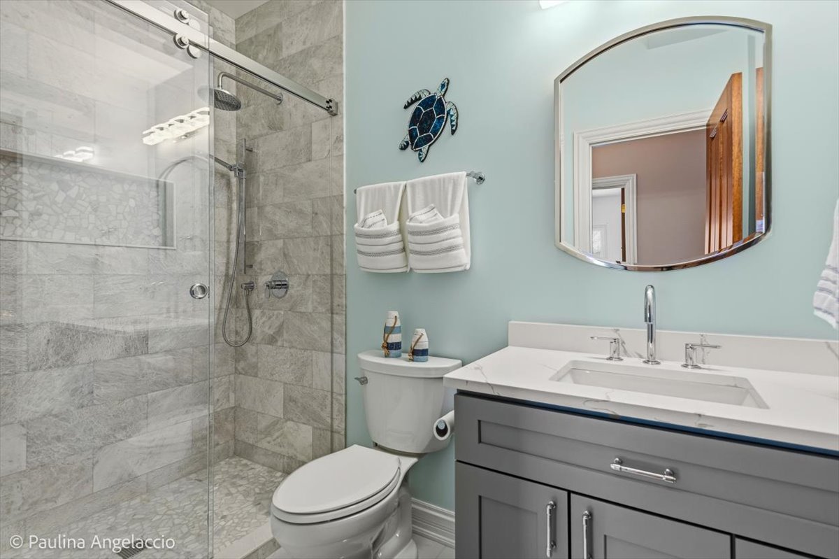 12 Bridlewood Trail