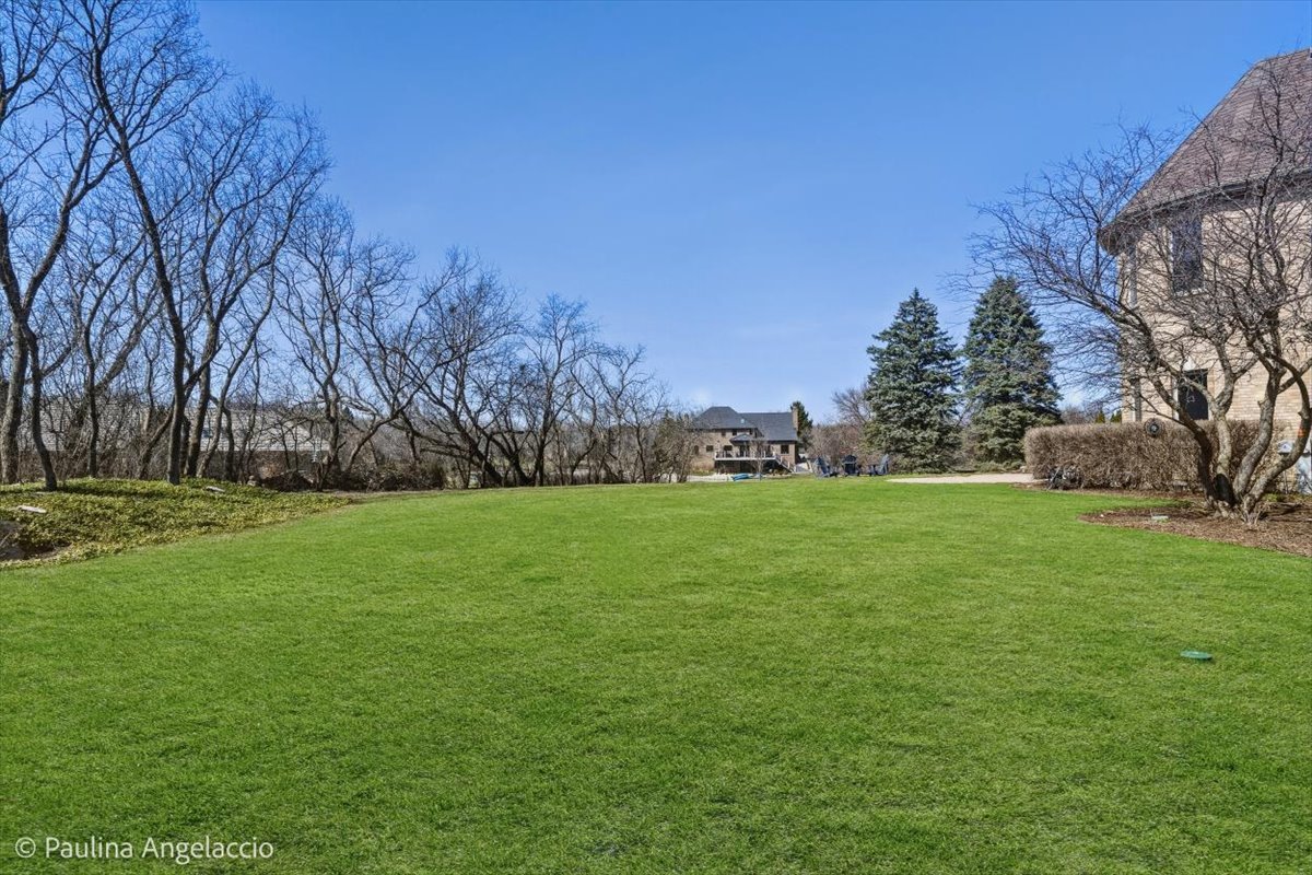 12 Bridlewood Trail