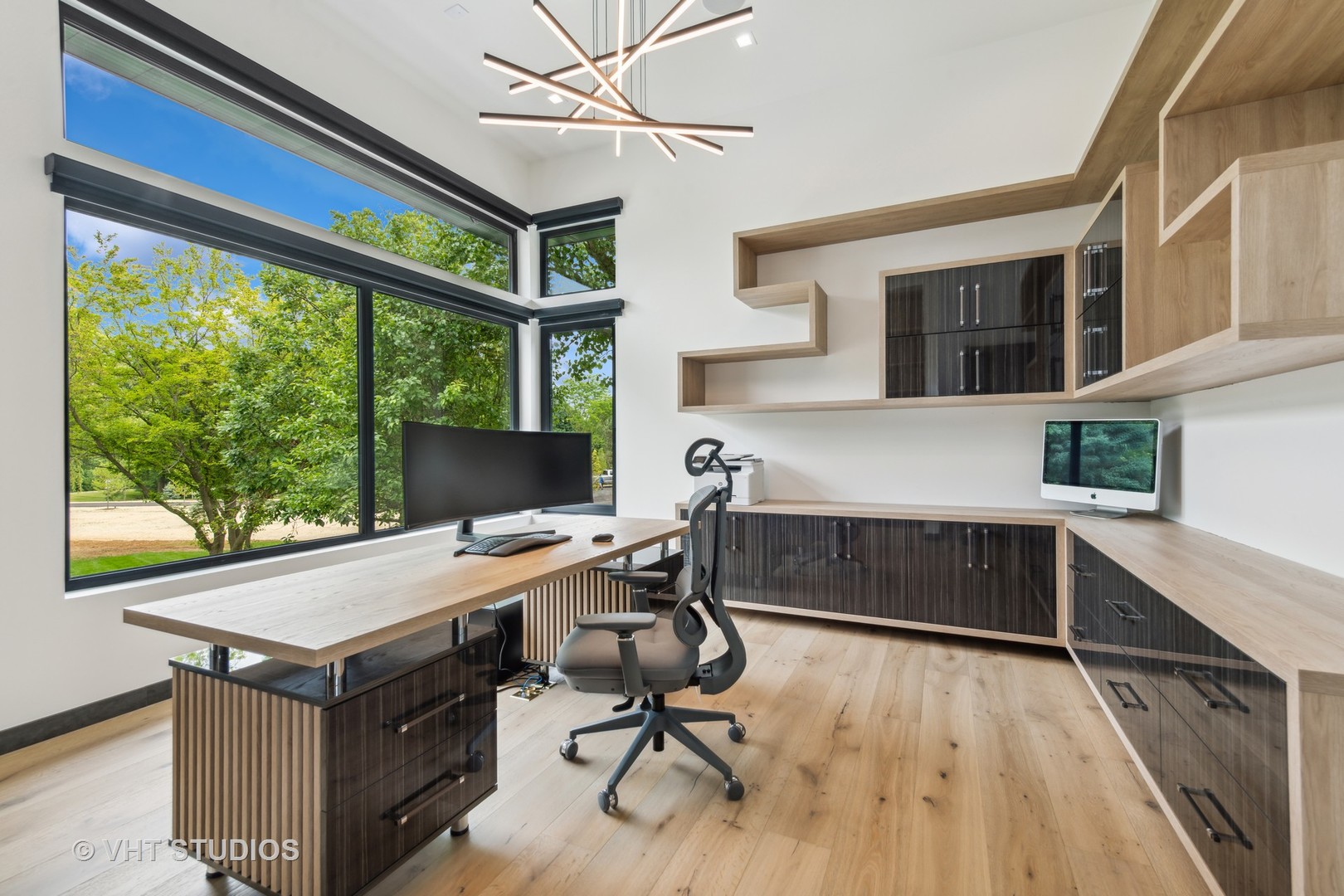 24 Rolling Hills Drive