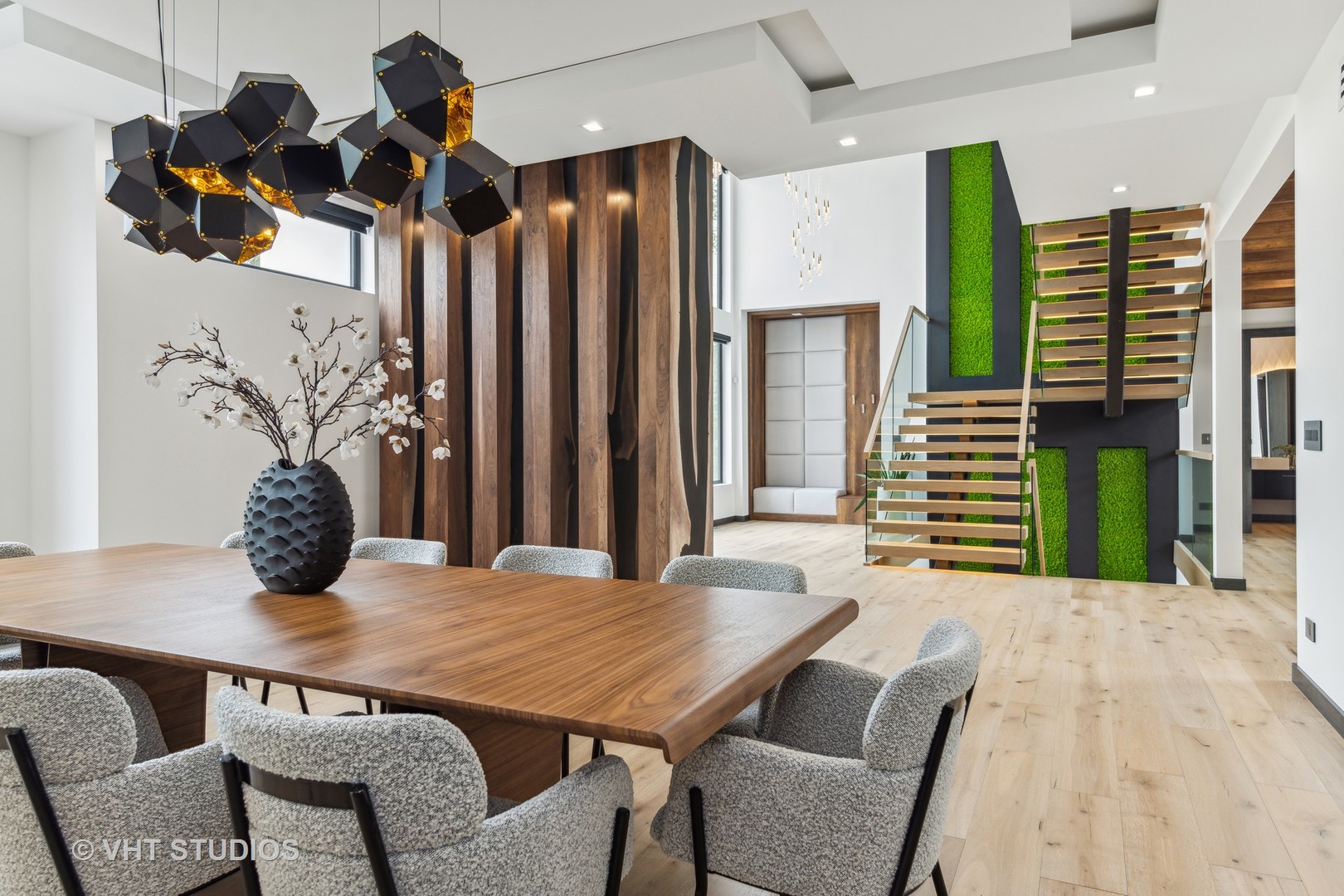 24 Rolling Hills Drive