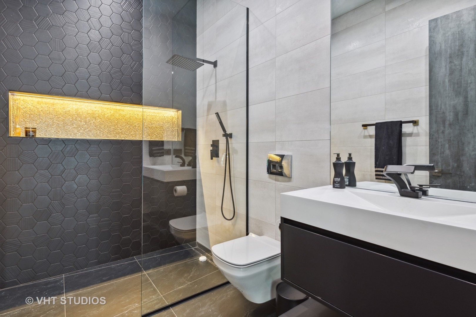 24 Rolling Hills Drive