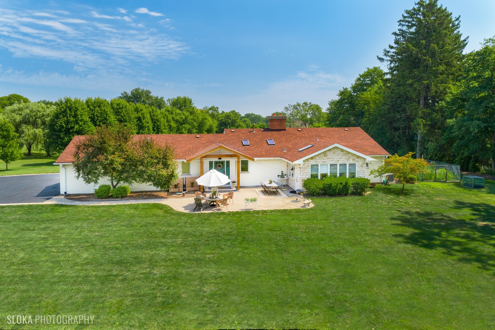 831 Ela Road