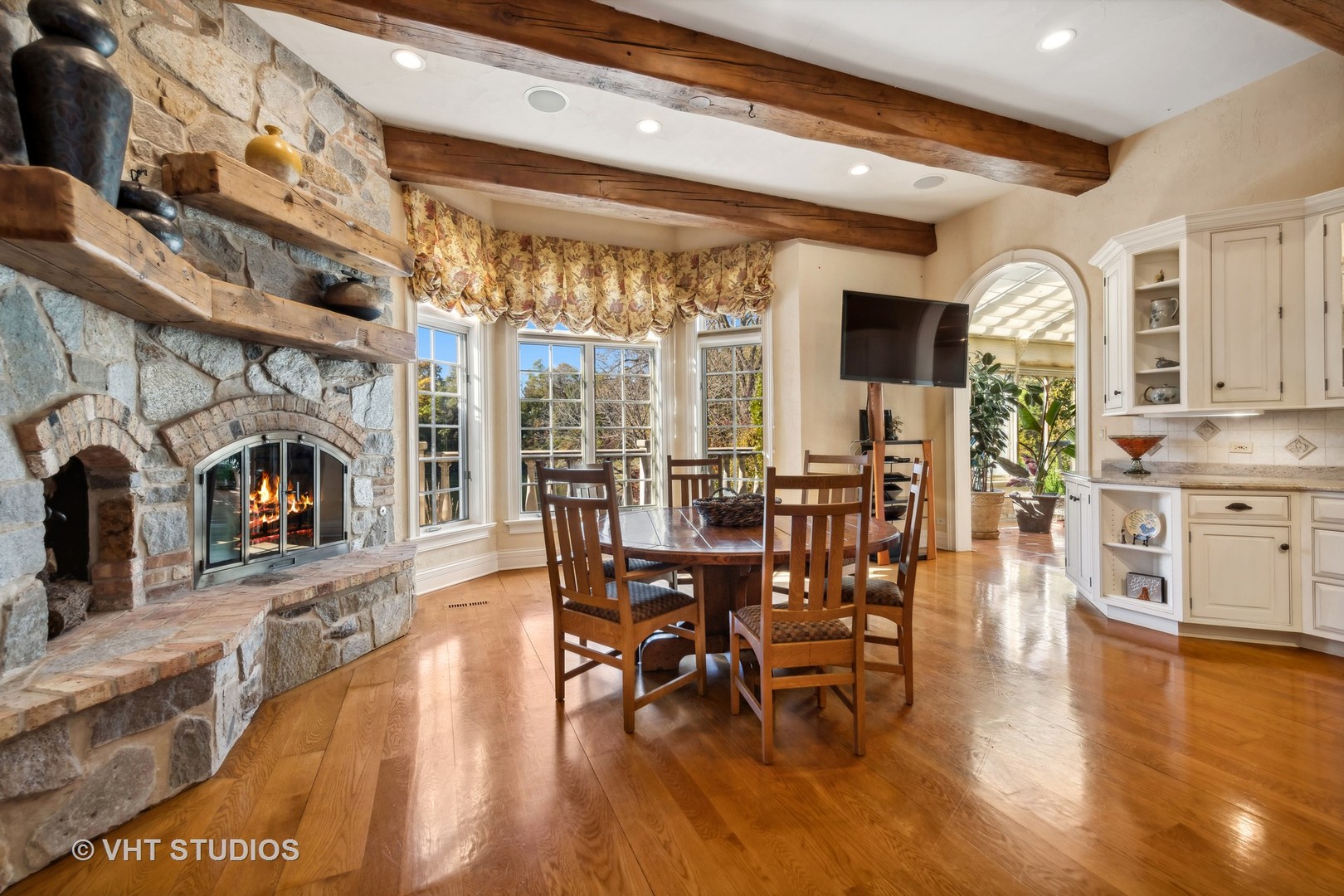 7 Fox Hunt Road