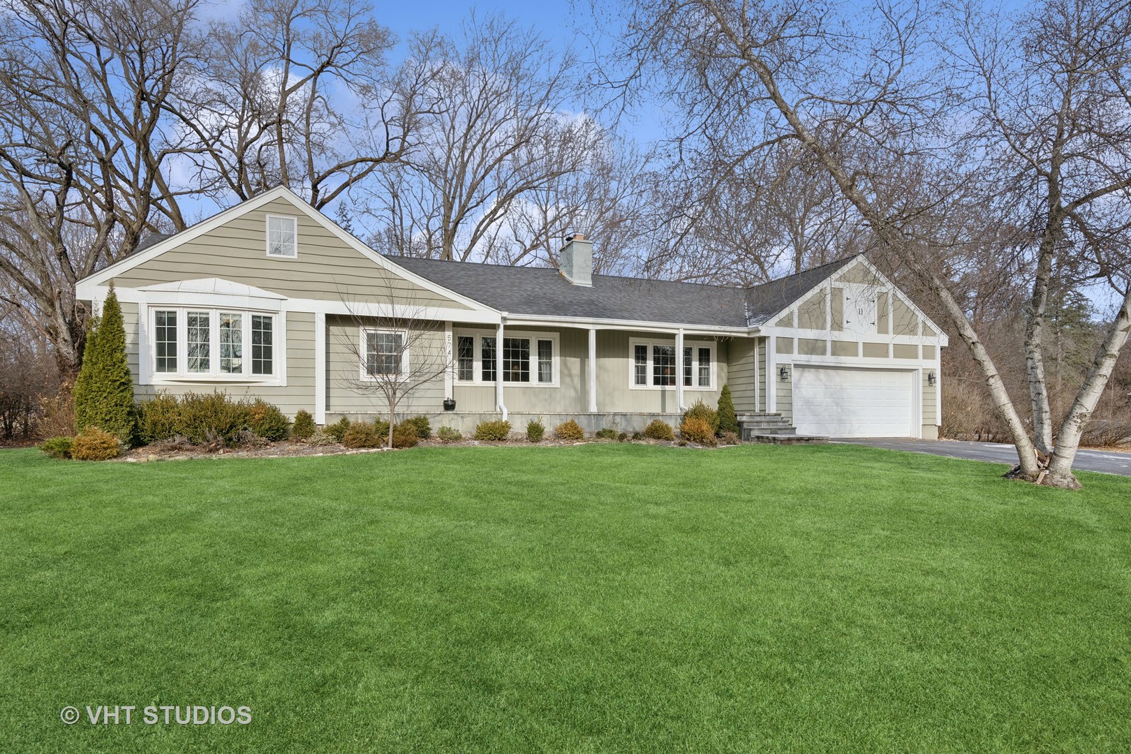 574 Golfview Drive