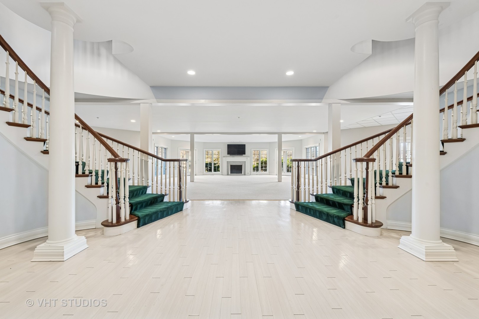 560 Oak Knoll Road
