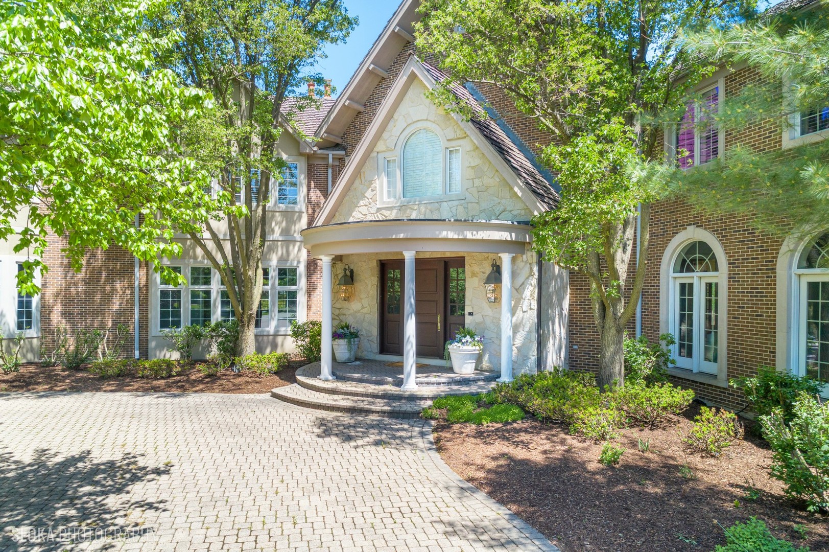 560 Oak Knoll Road
