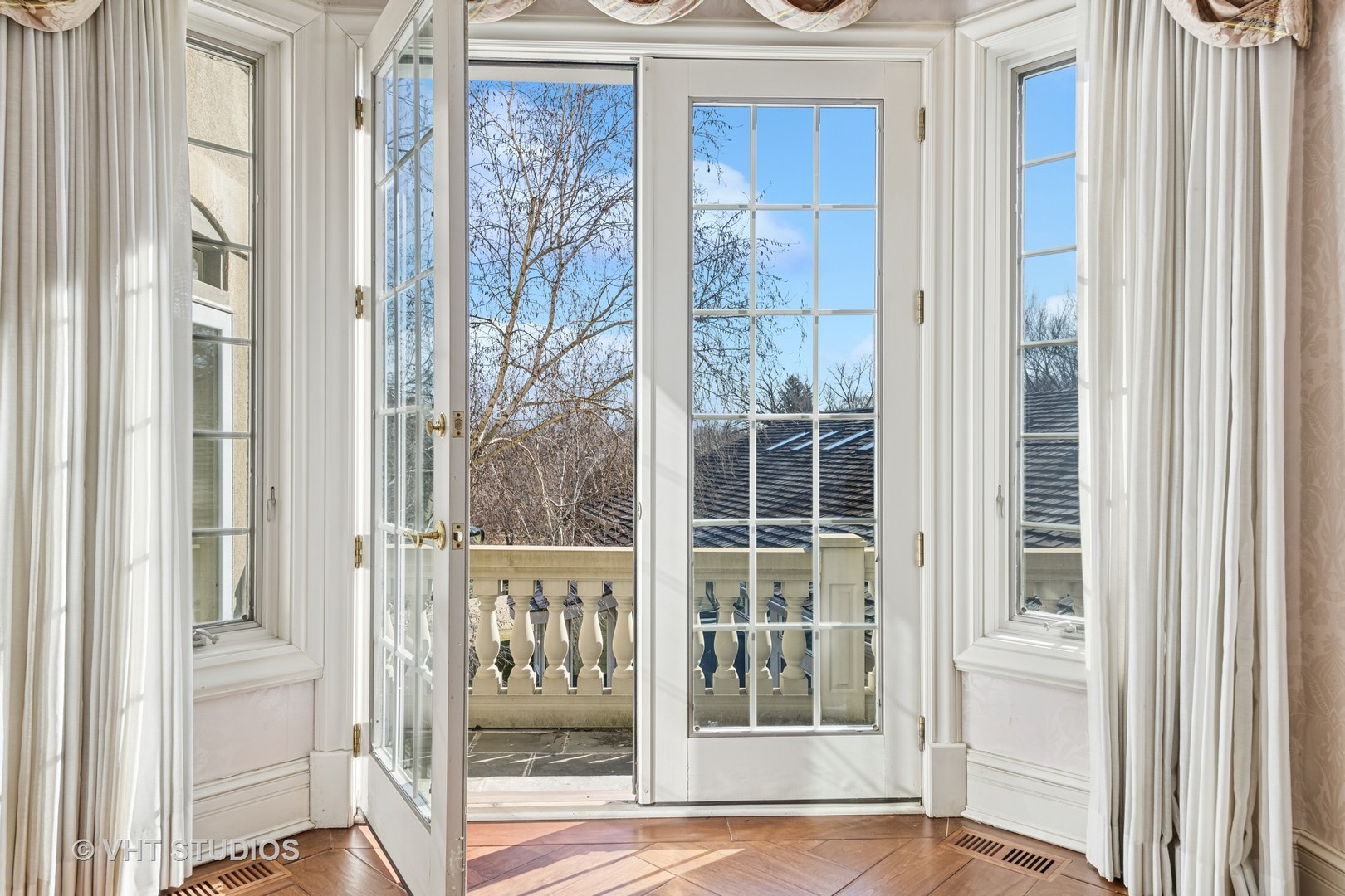560 Oak Knoll Road